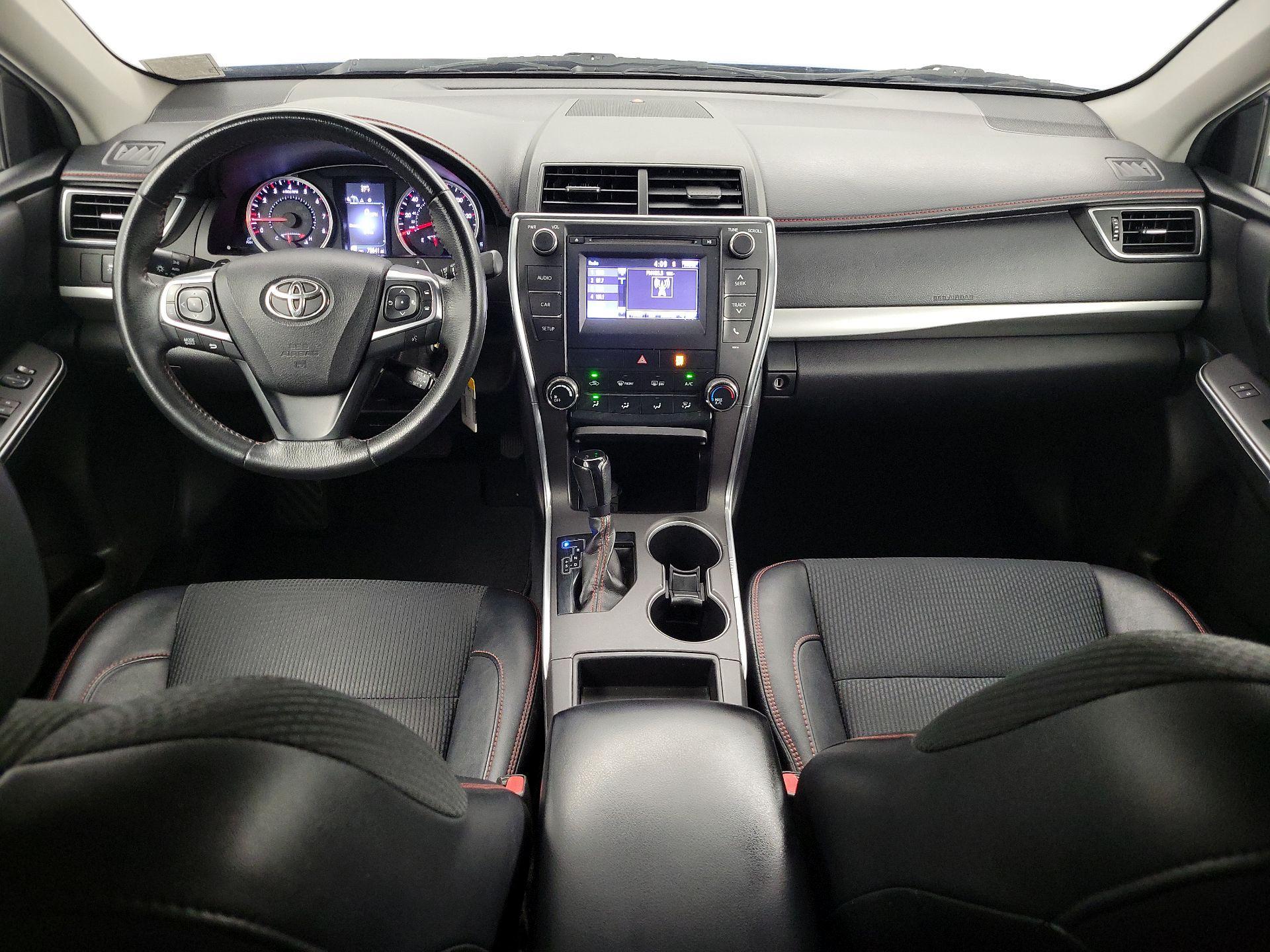 Thumbnail: 2017 Toyota Camry - 9