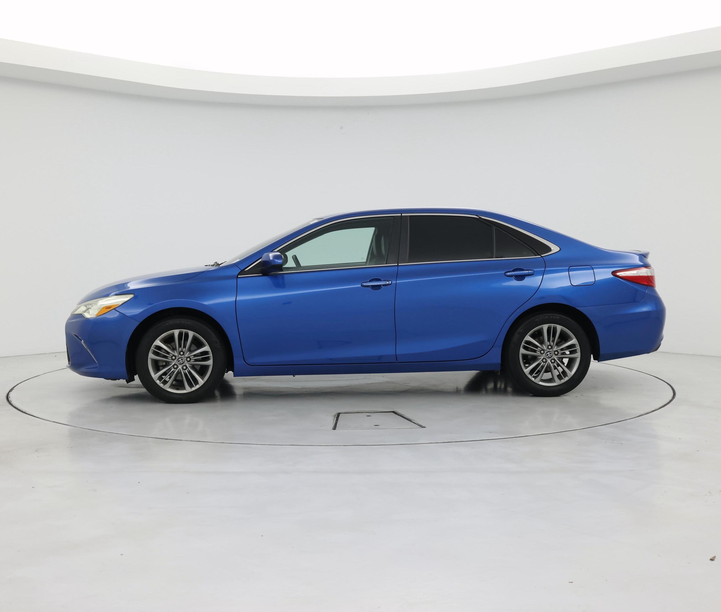 Thumbnail: 2017 Toyota Camry - 3