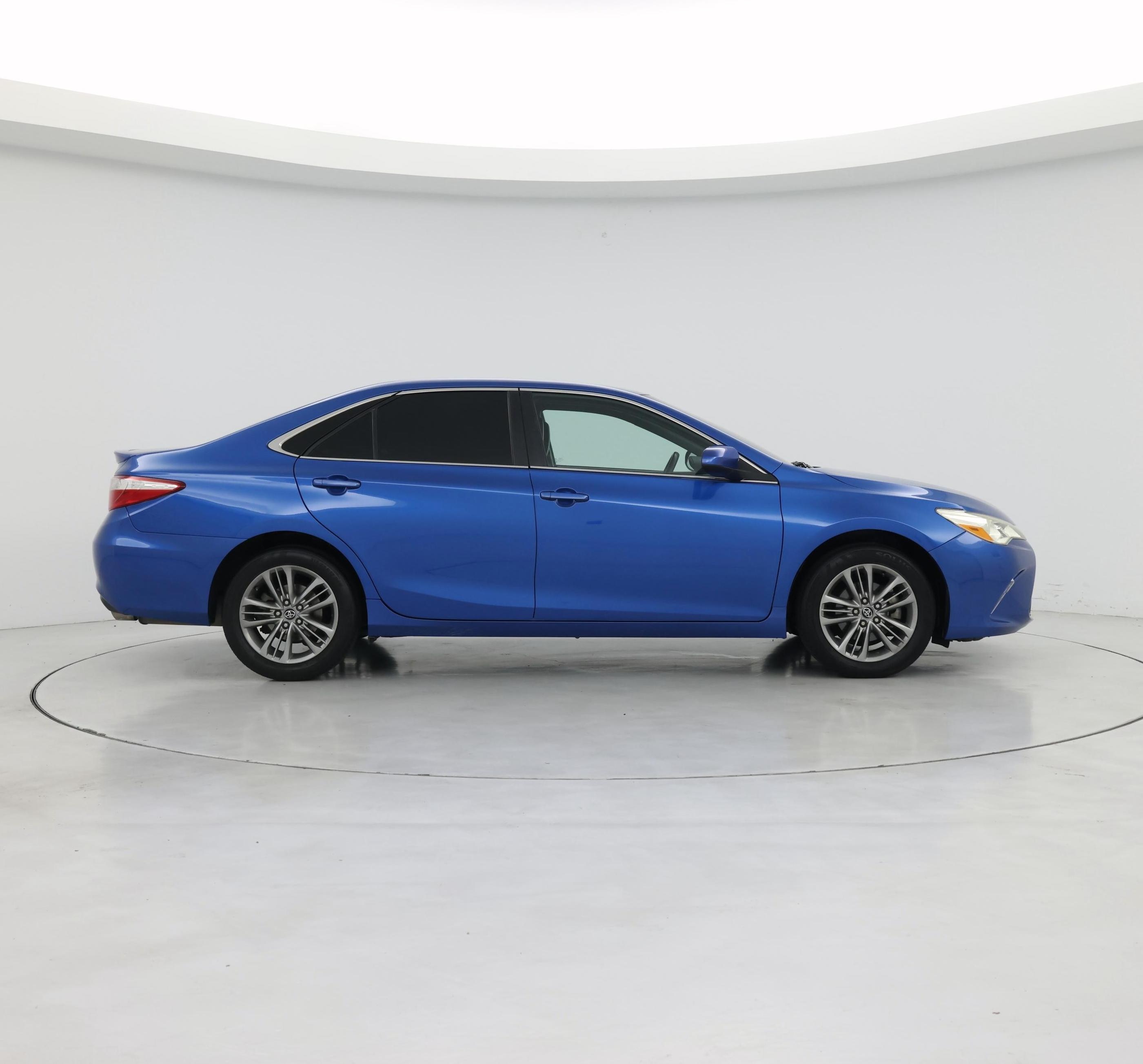 Thumbnail: 2017 Toyota Camry - 7