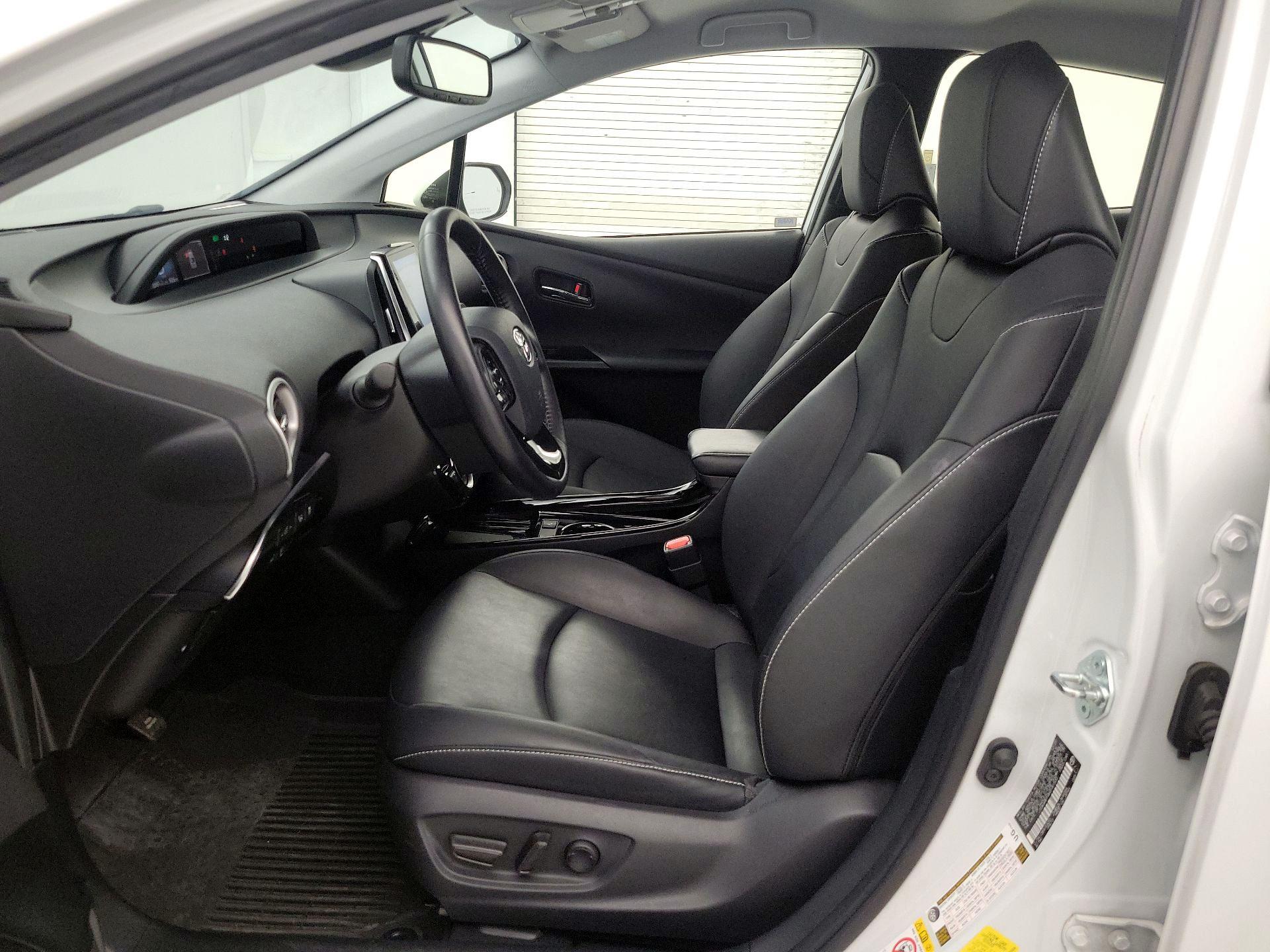 Thumbnail: 2021 Toyota Prius Prime - 11
