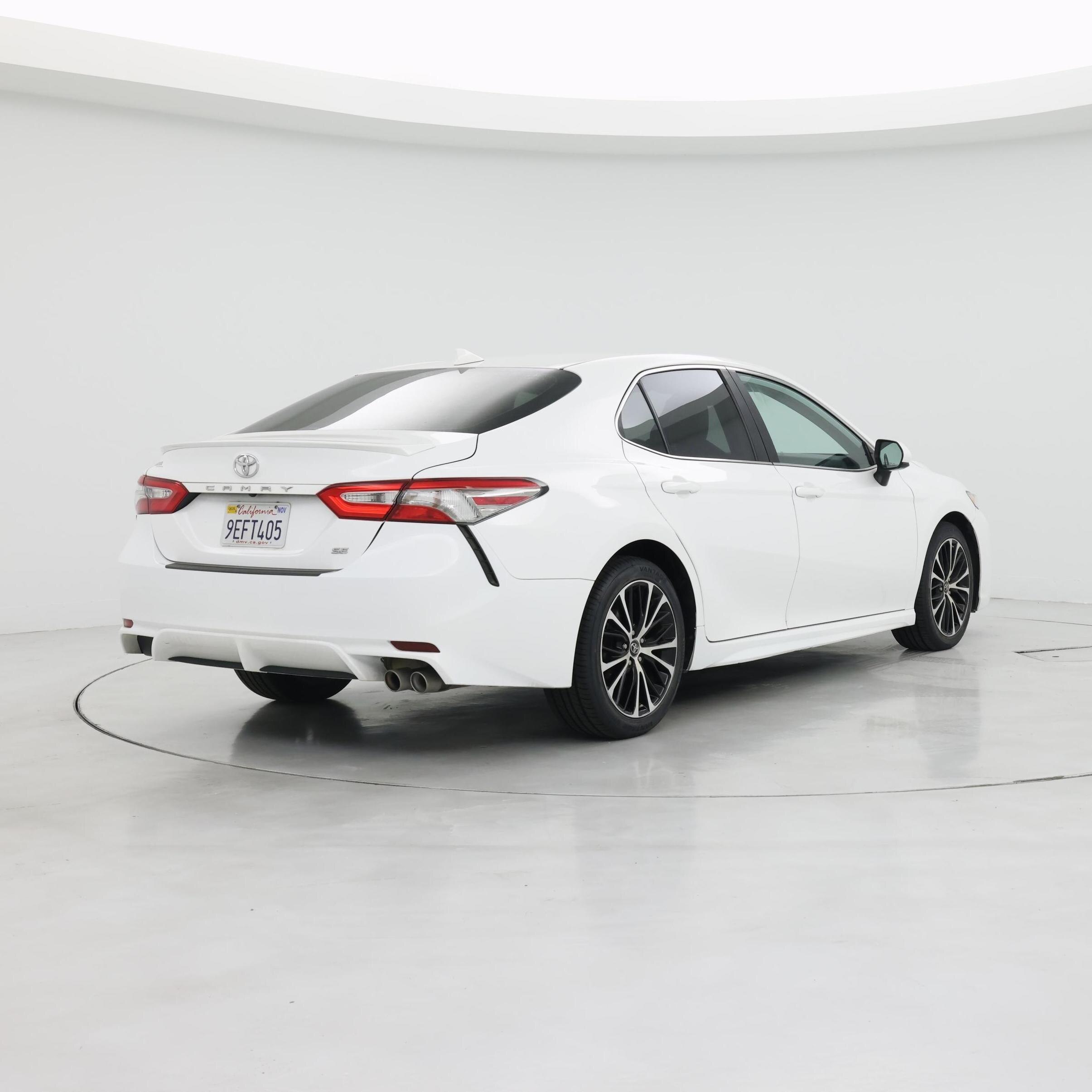 Thumbnail: 2019 Toyota Camry - 8