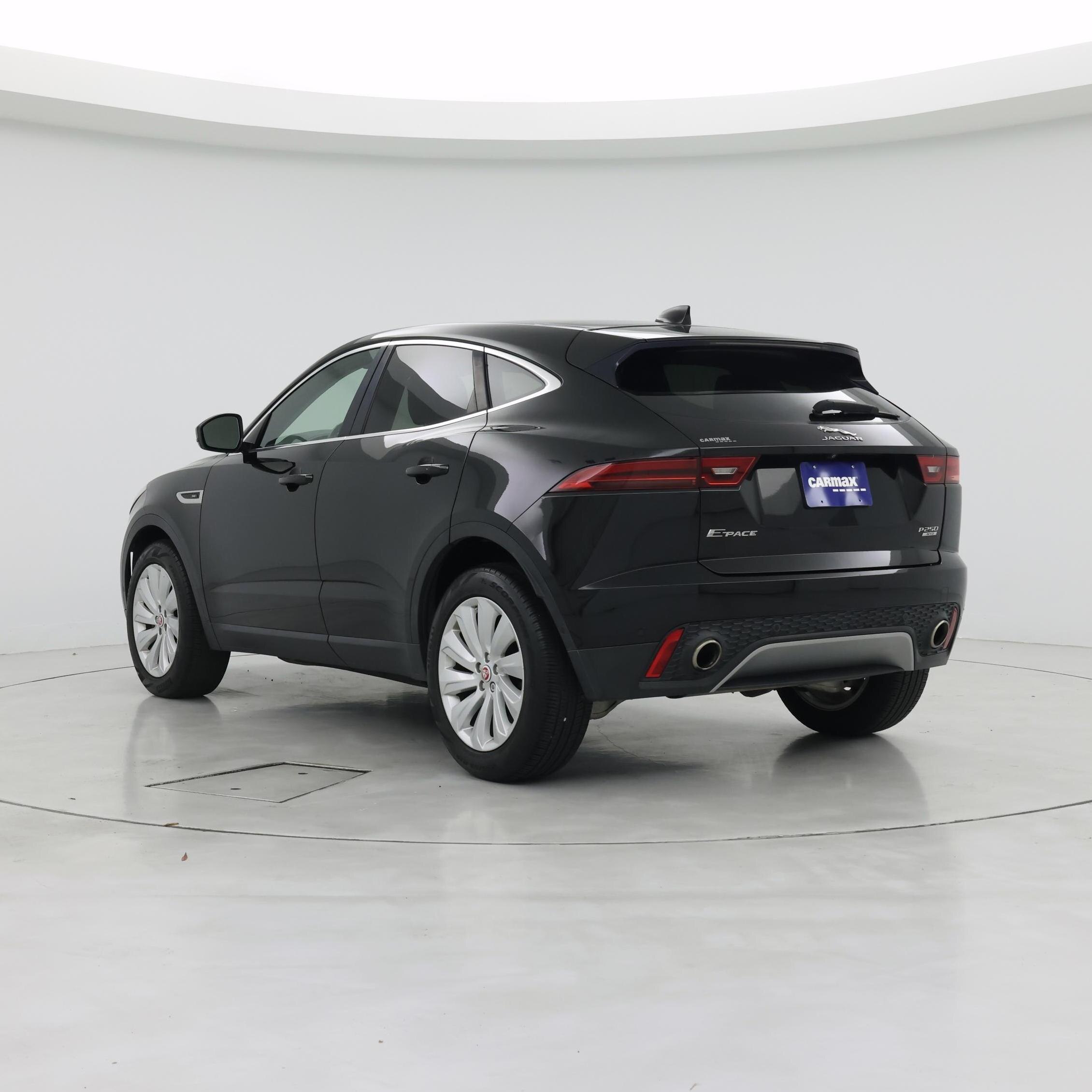 Thumbnail: 2018 Jaguar E-Pace - 2