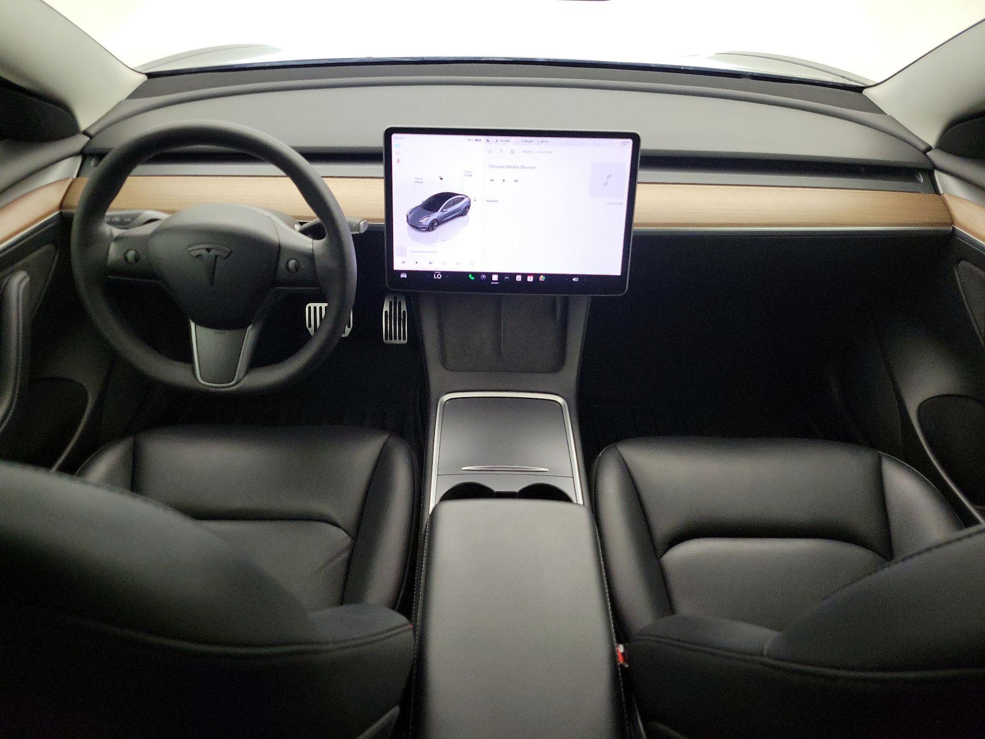 Thumbnail: 2022 Tesla Model 3 - 9