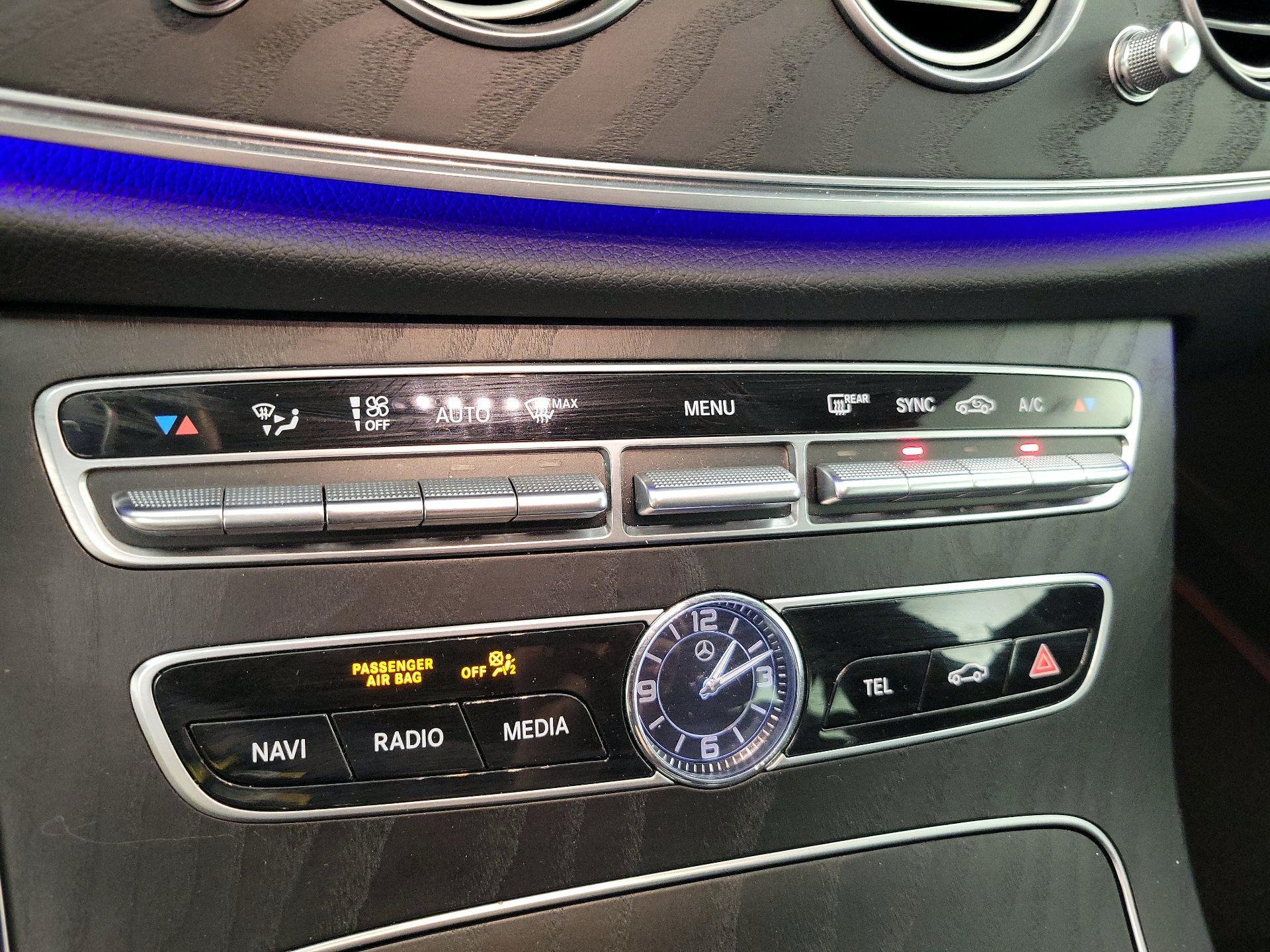 Thumbnail: 2018 Mercedes-Benz E-Class - 16