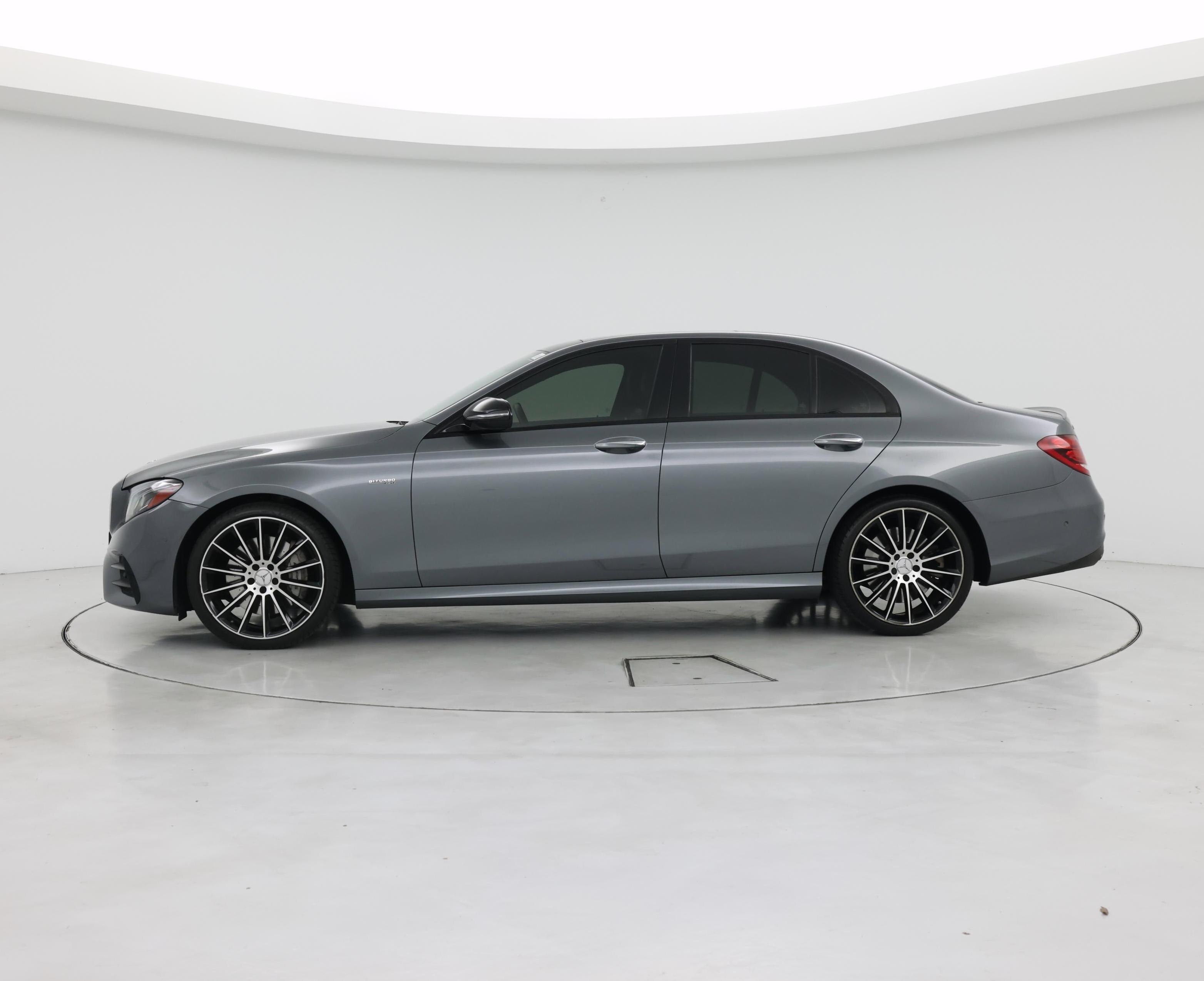 Thumbnail: 2018 Mercedes-Benz E-Class - 3