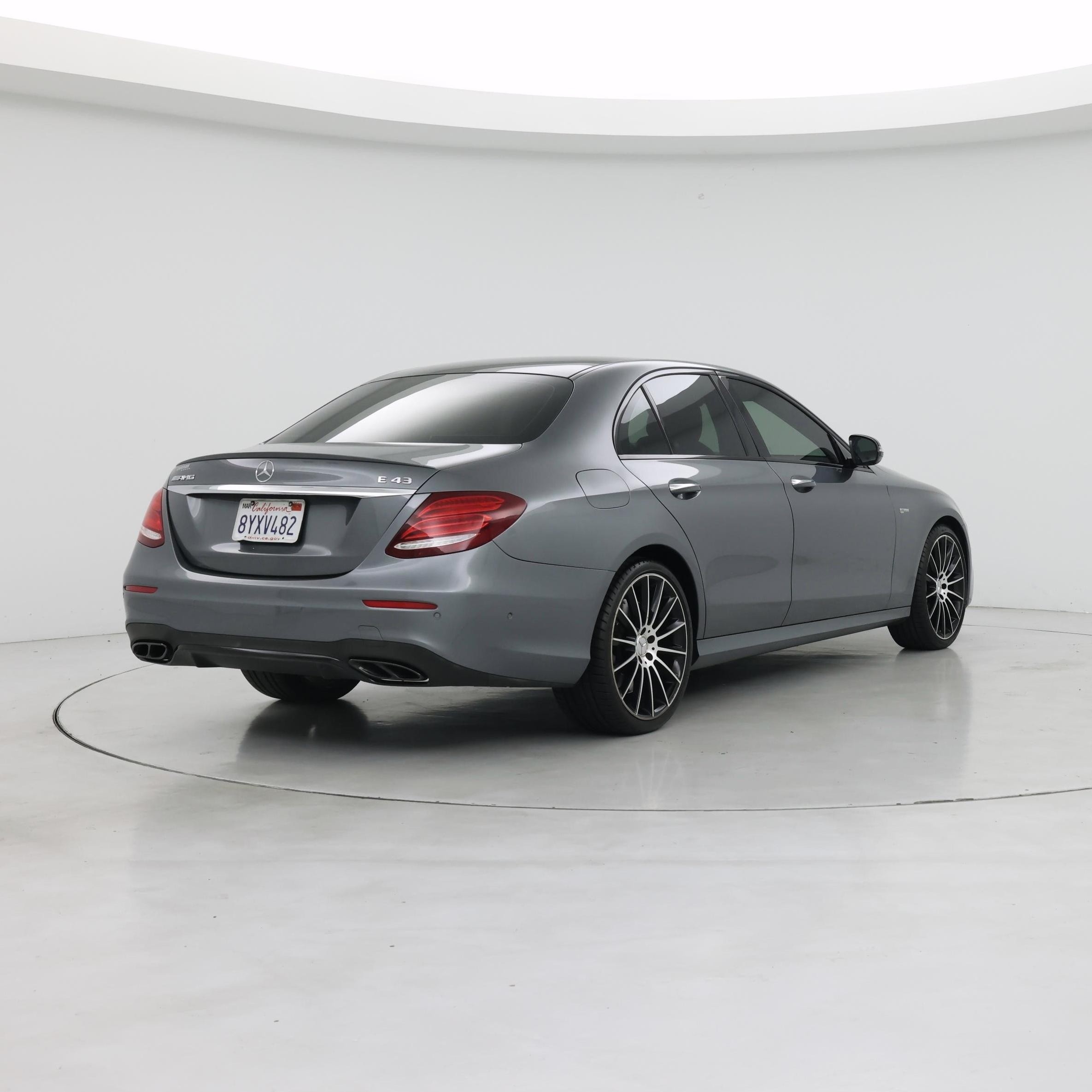 Thumbnail: 2018 Mercedes-Benz E-Class - 8