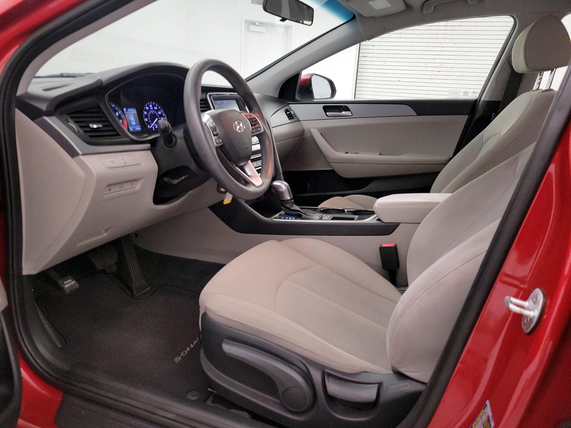 Thumbnail: 2019 Hyundai Sonata - 11