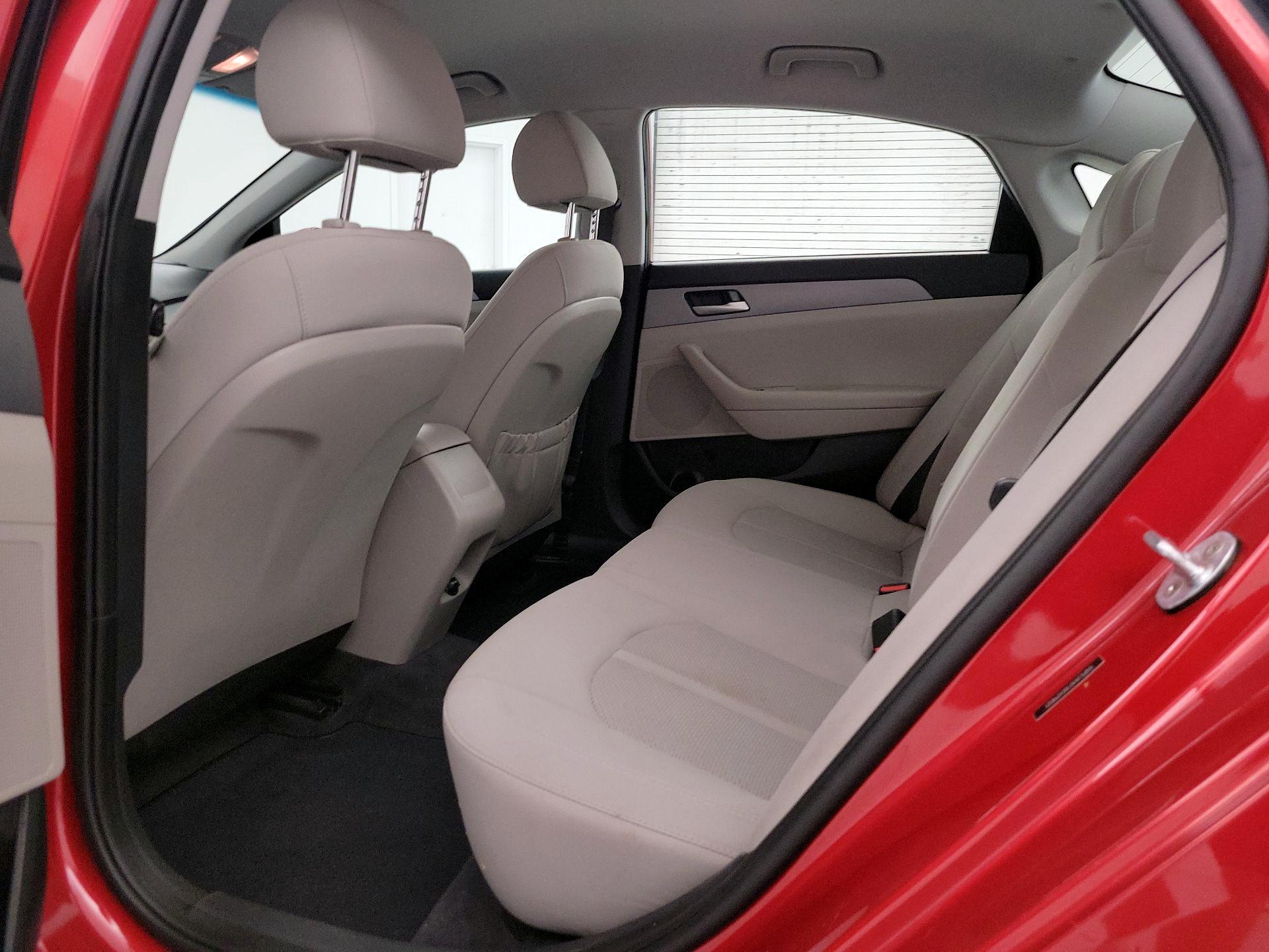 Thumbnail: 2019 Hyundai Sonata - 19