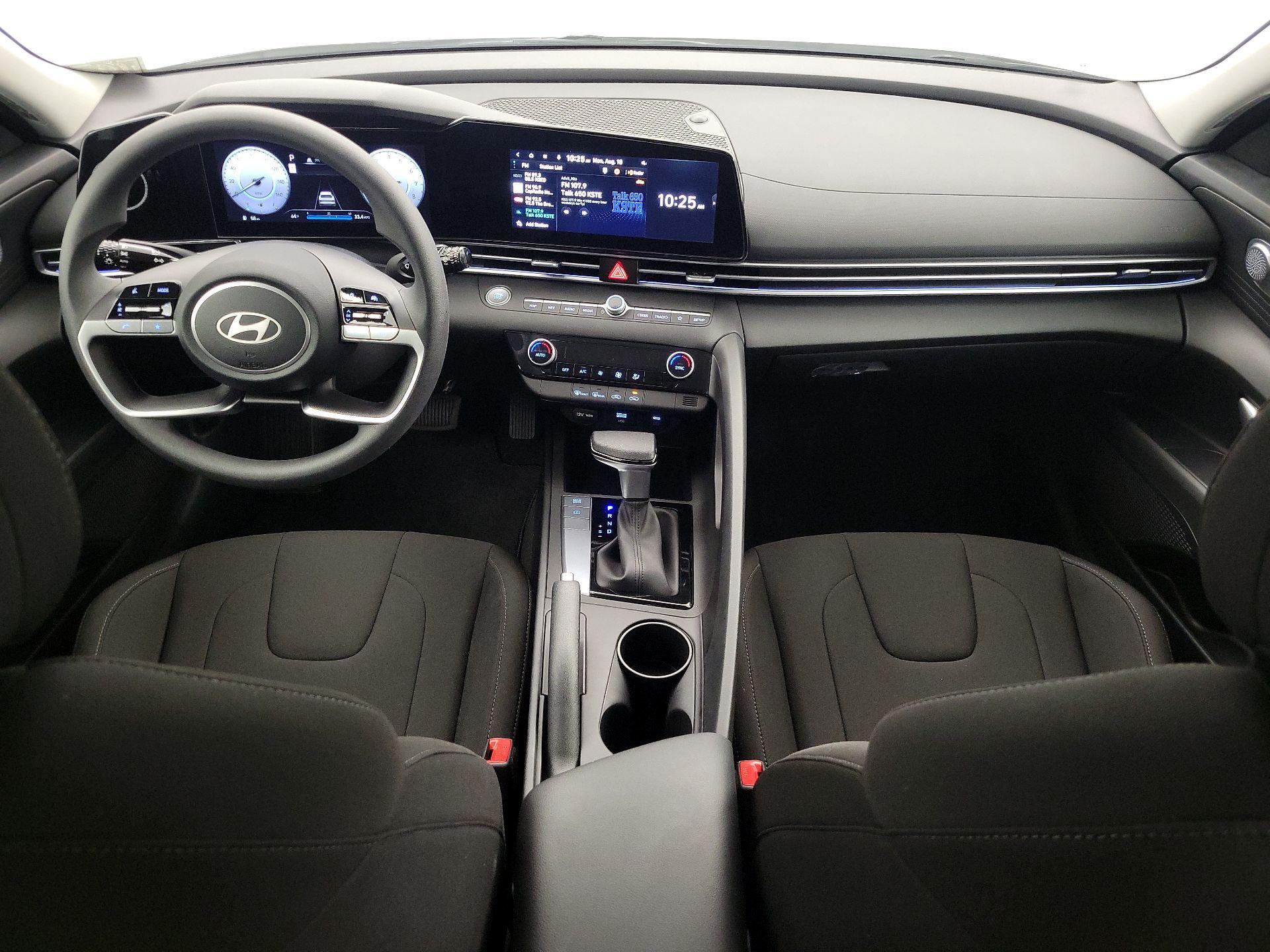 Thumbnail: 2024 Hyundai Elantra - 9