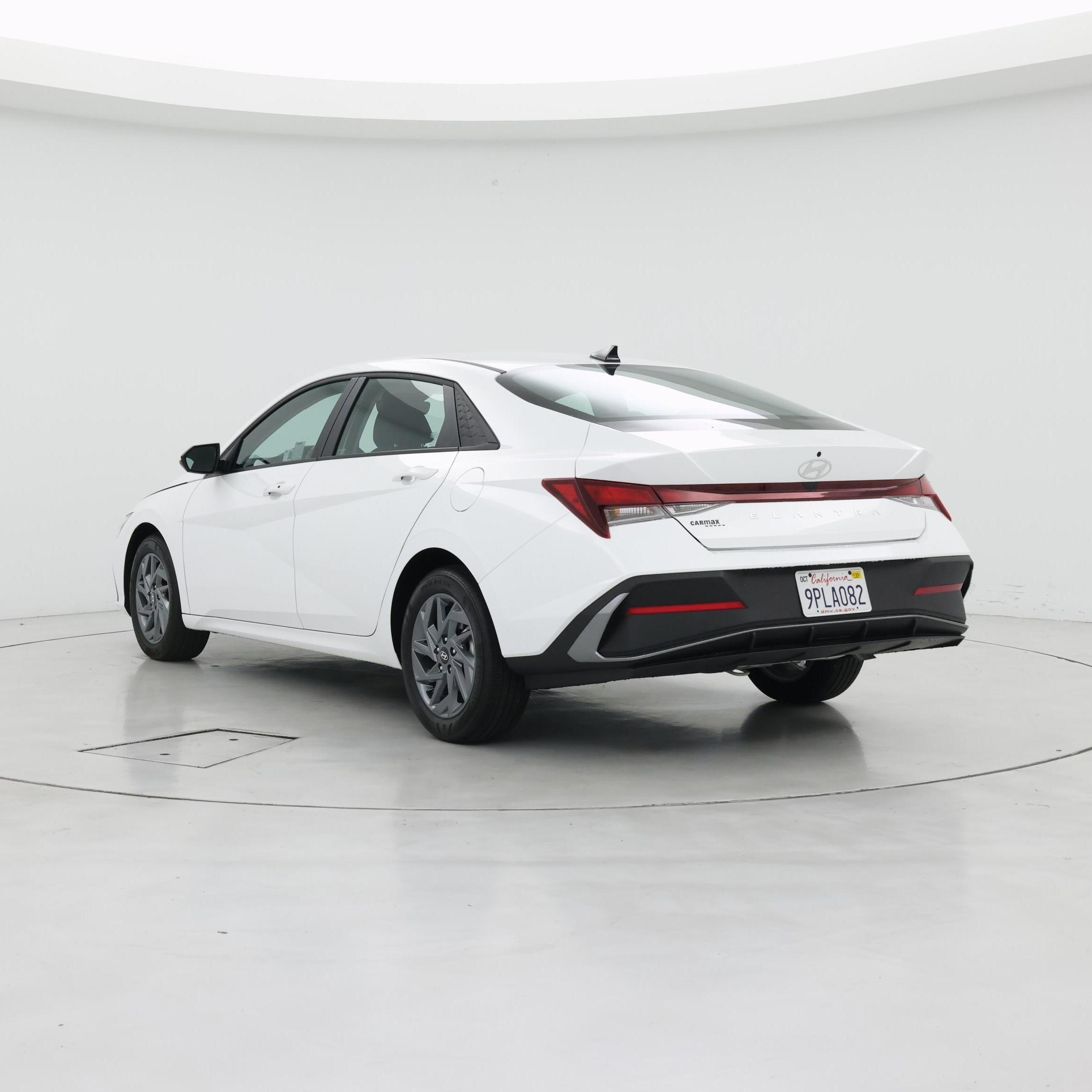 Thumbnail: 2024 Hyundai Elantra - 2