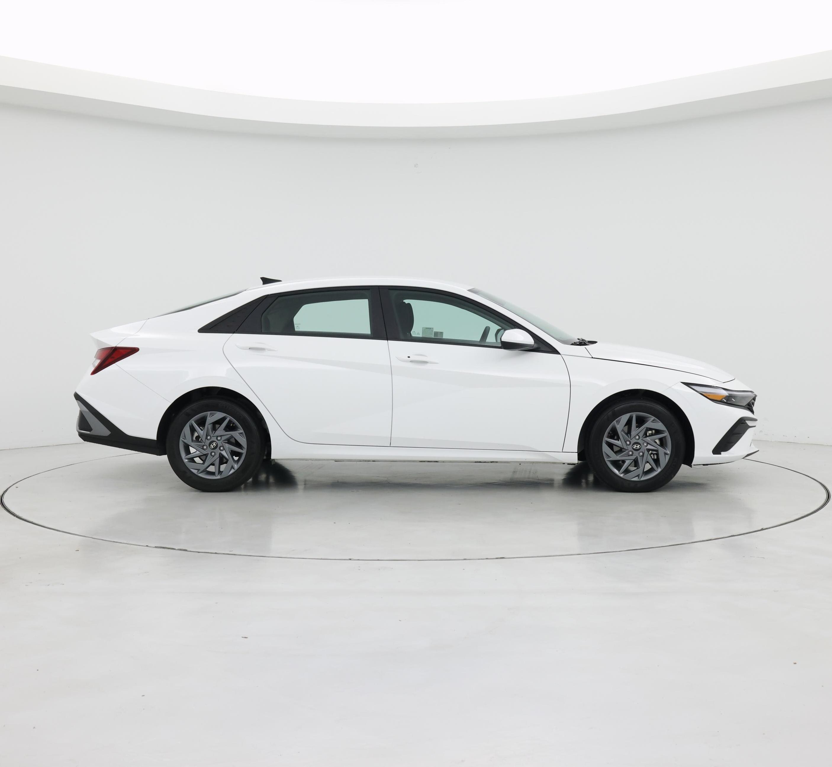 Thumbnail: 2024 Hyundai Elantra - 7