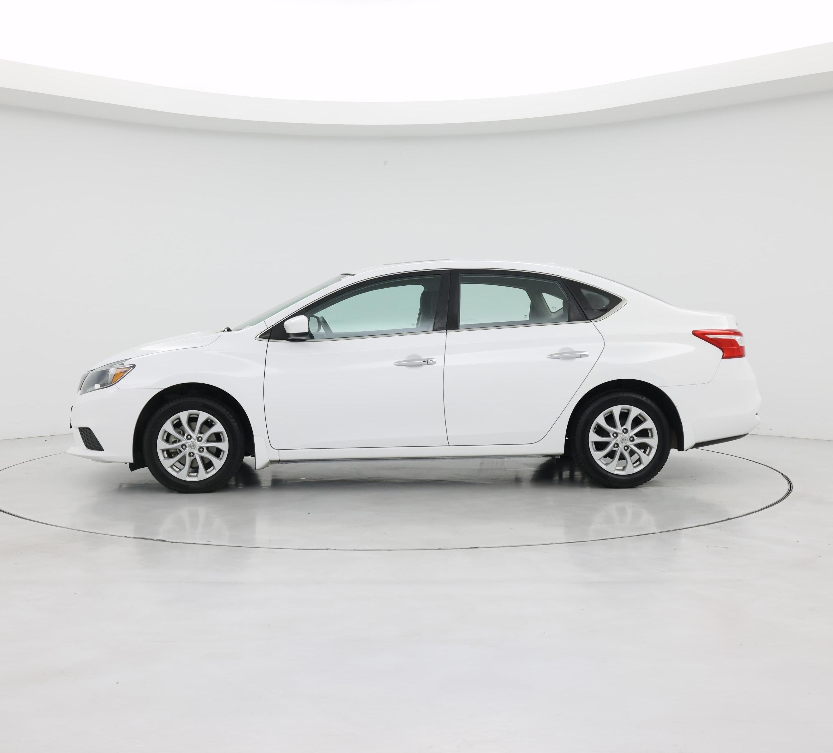 Thumbnail: 2018 Nissan Sentra - 3