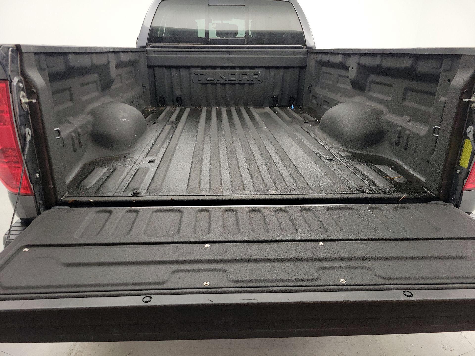 Thumbnail: 2017 Toyota Tundra - 20