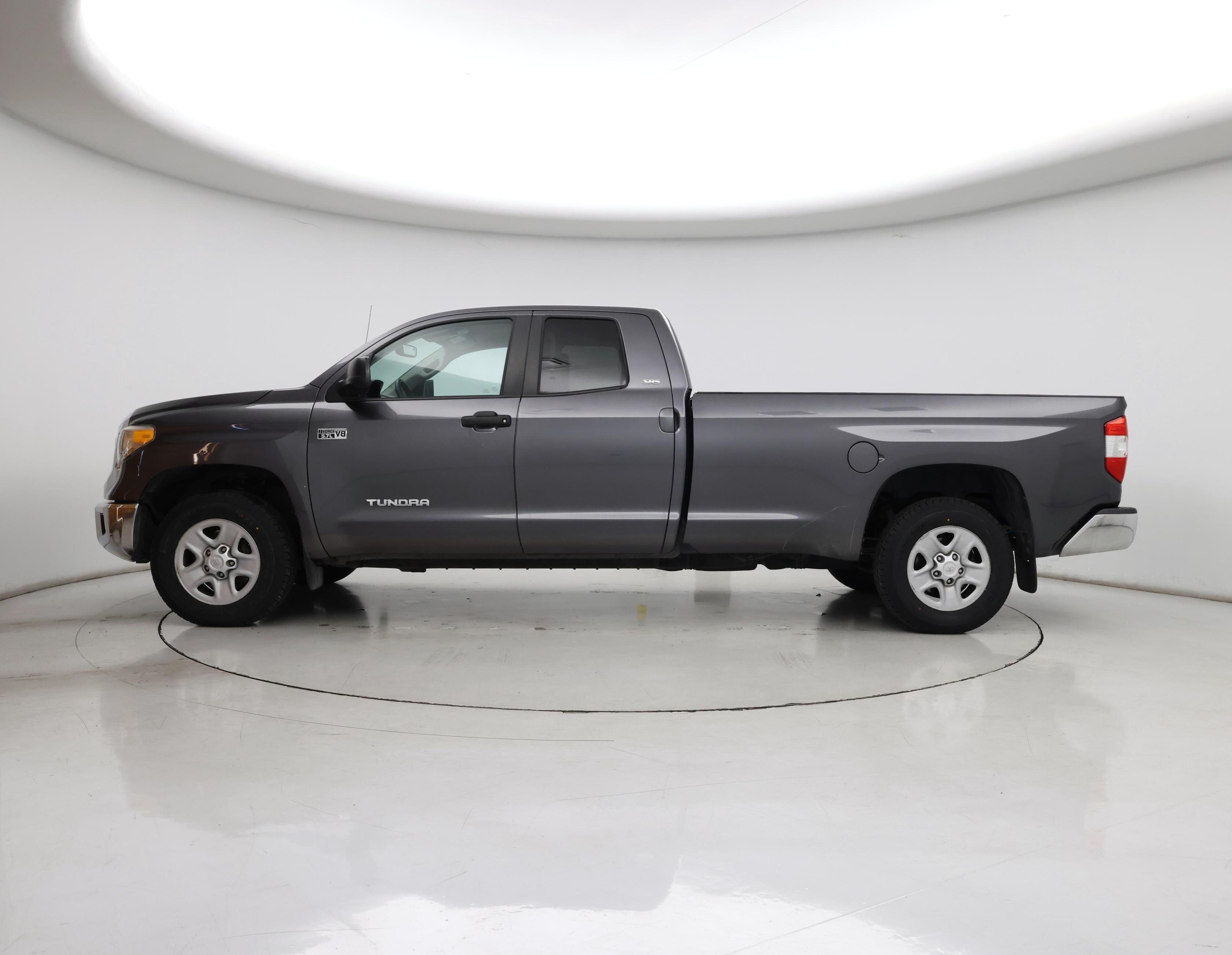 Thumbnail: 2017 Toyota Tundra - 3