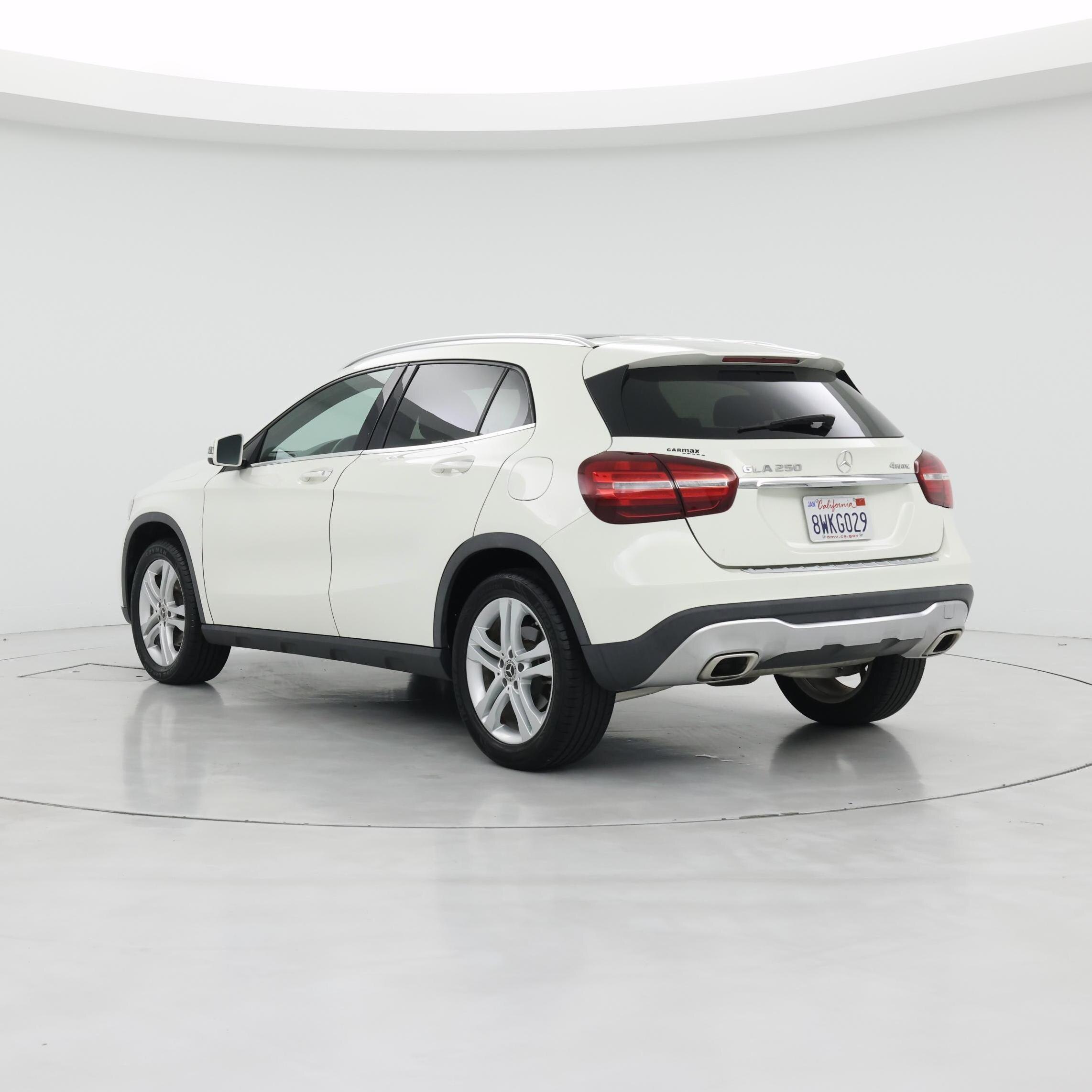 Thumbnail: 2018 Mercedes-Benz GLA - 2
