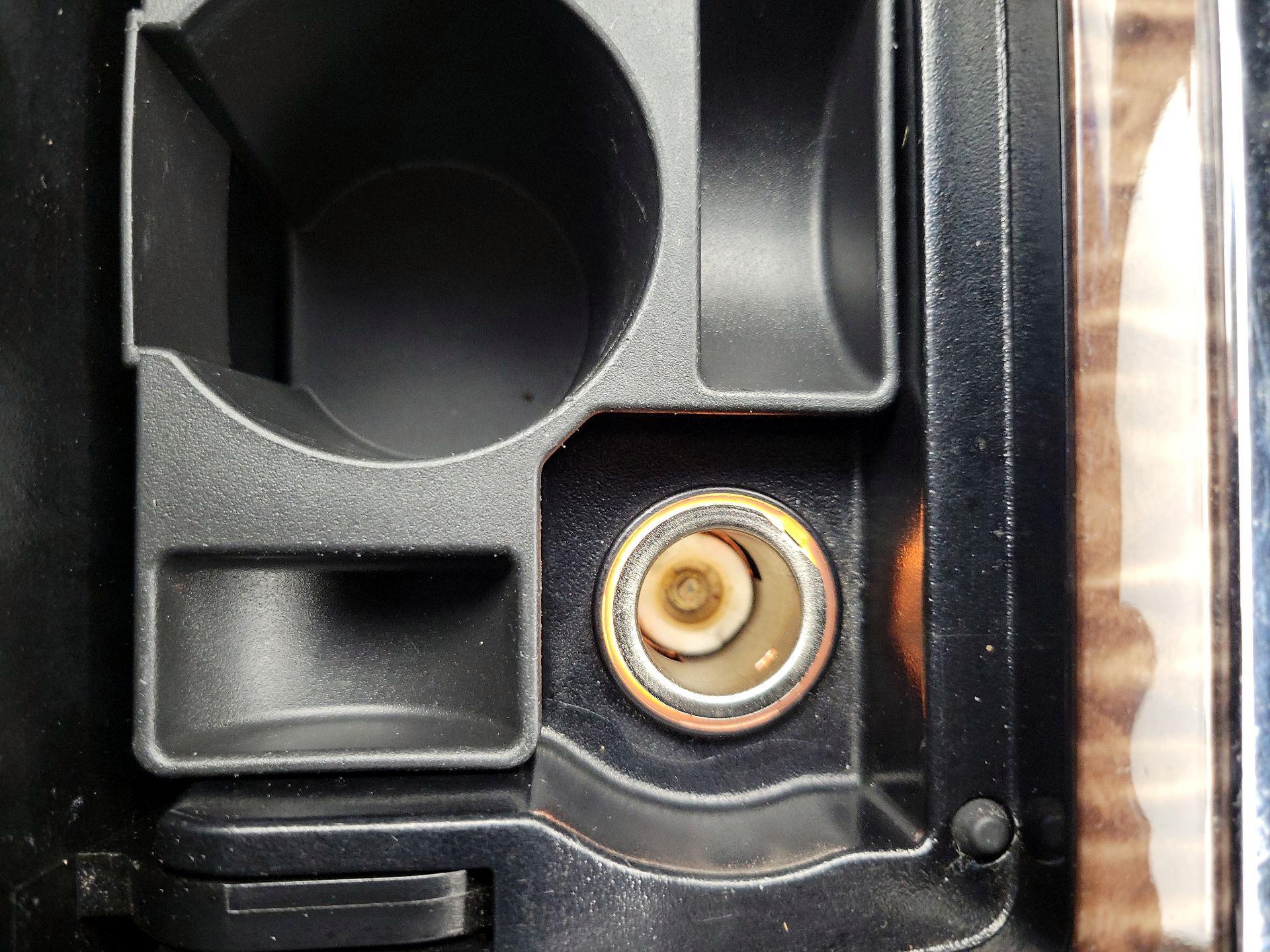 Thumbnail: 2017 Nissan Armada - 19