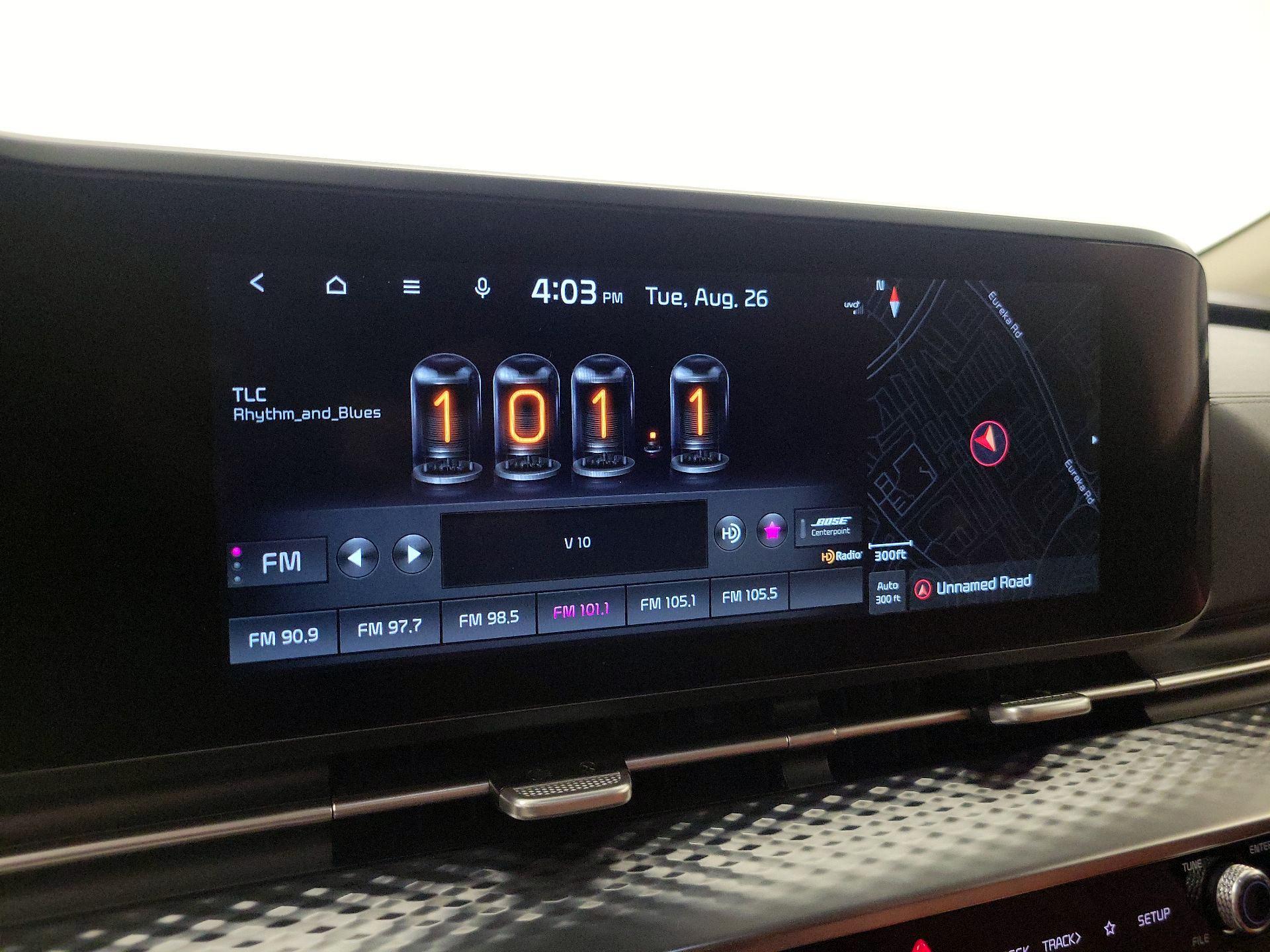 Thumbnail: 2022 Kia Carnival - 16
