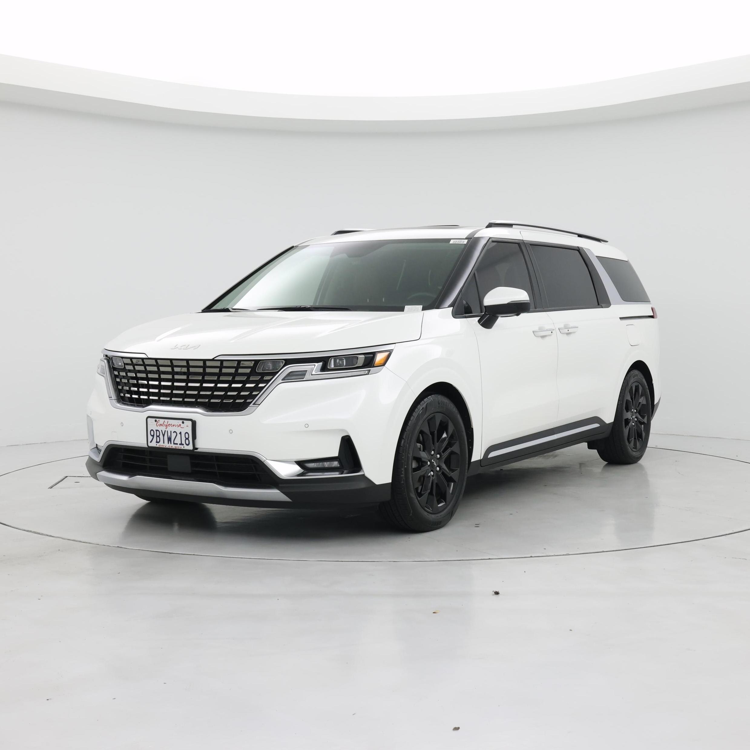 Thumbnail: 2022 Kia Carnival - 4