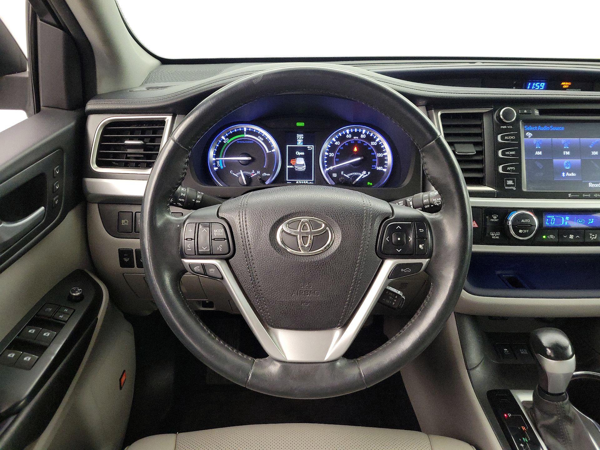 Thumbnail: 2016 Toyota Highlander - 10