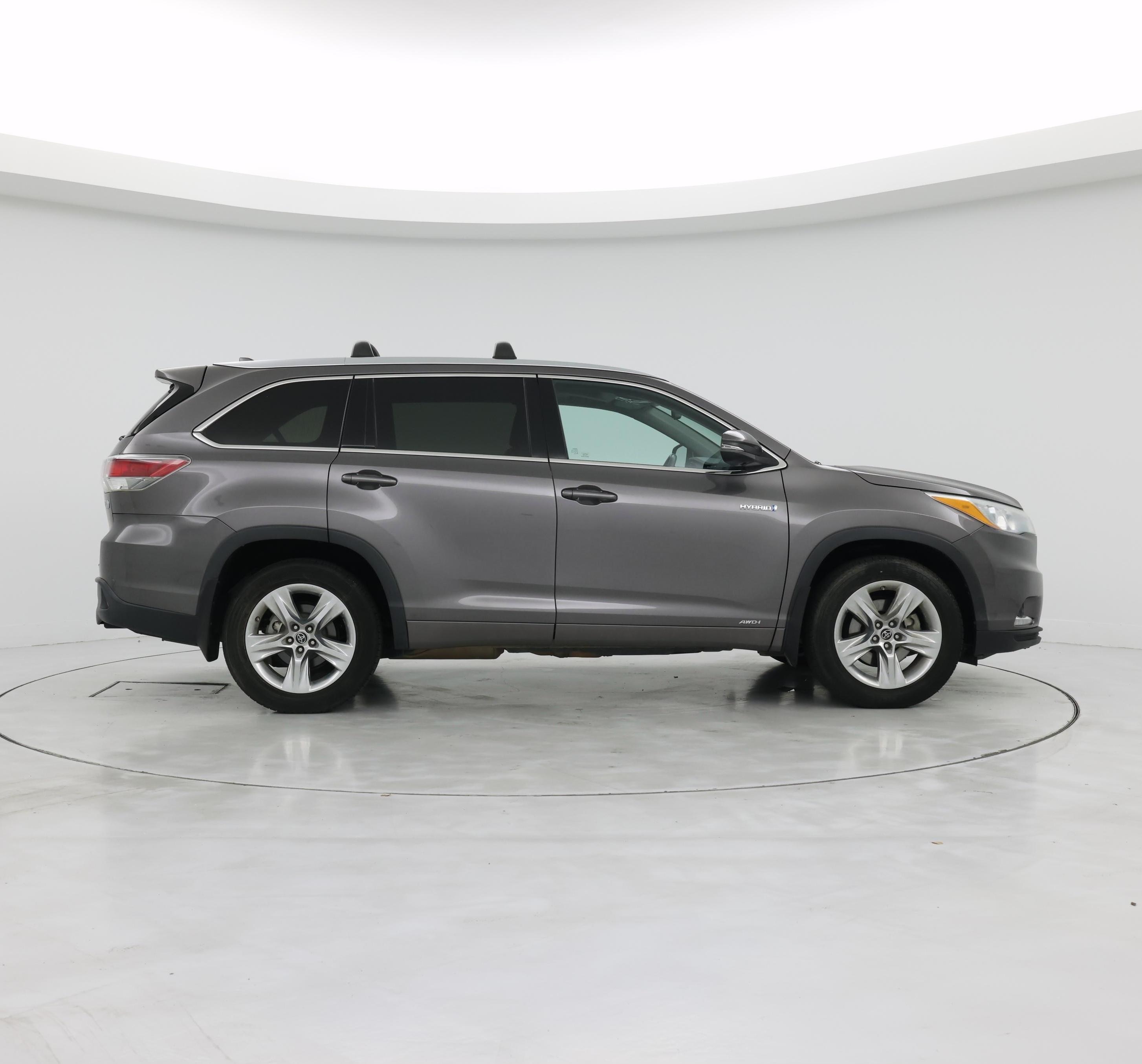 Thumbnail: 2016 Toyota Highlander - 7