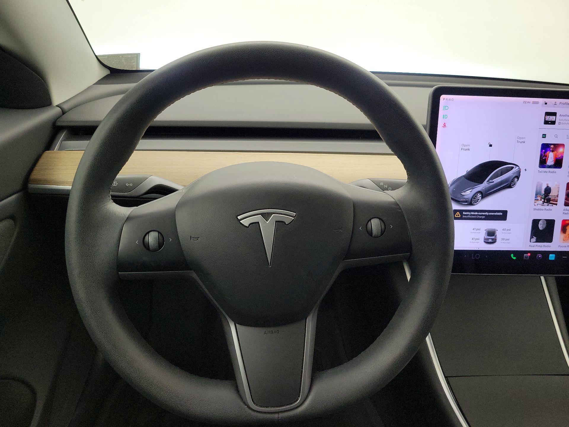 Thumbnail: 2019 Tesla Model 3 - 10