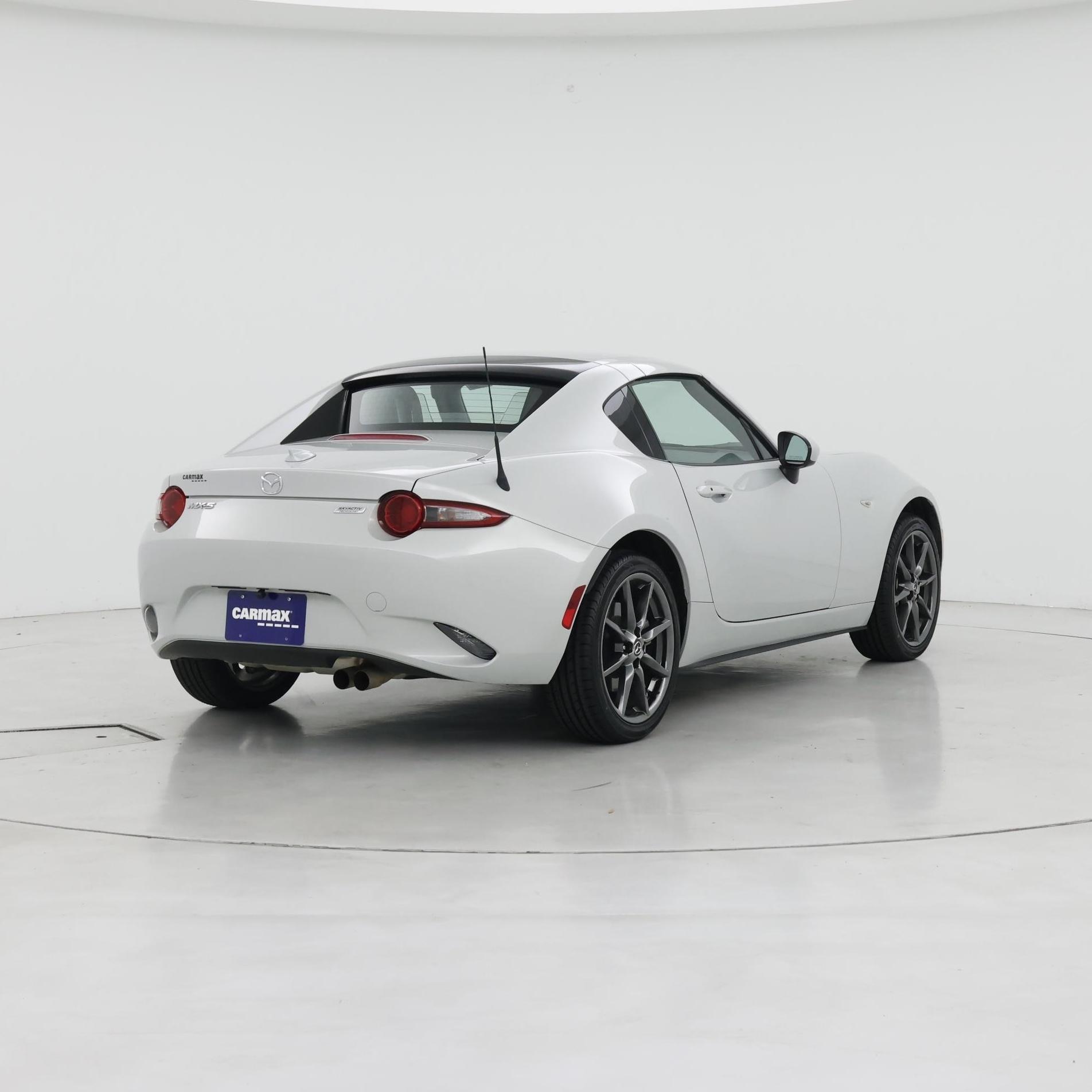 Thumbnail: 2017 Mazda MX-5 Miata - 8