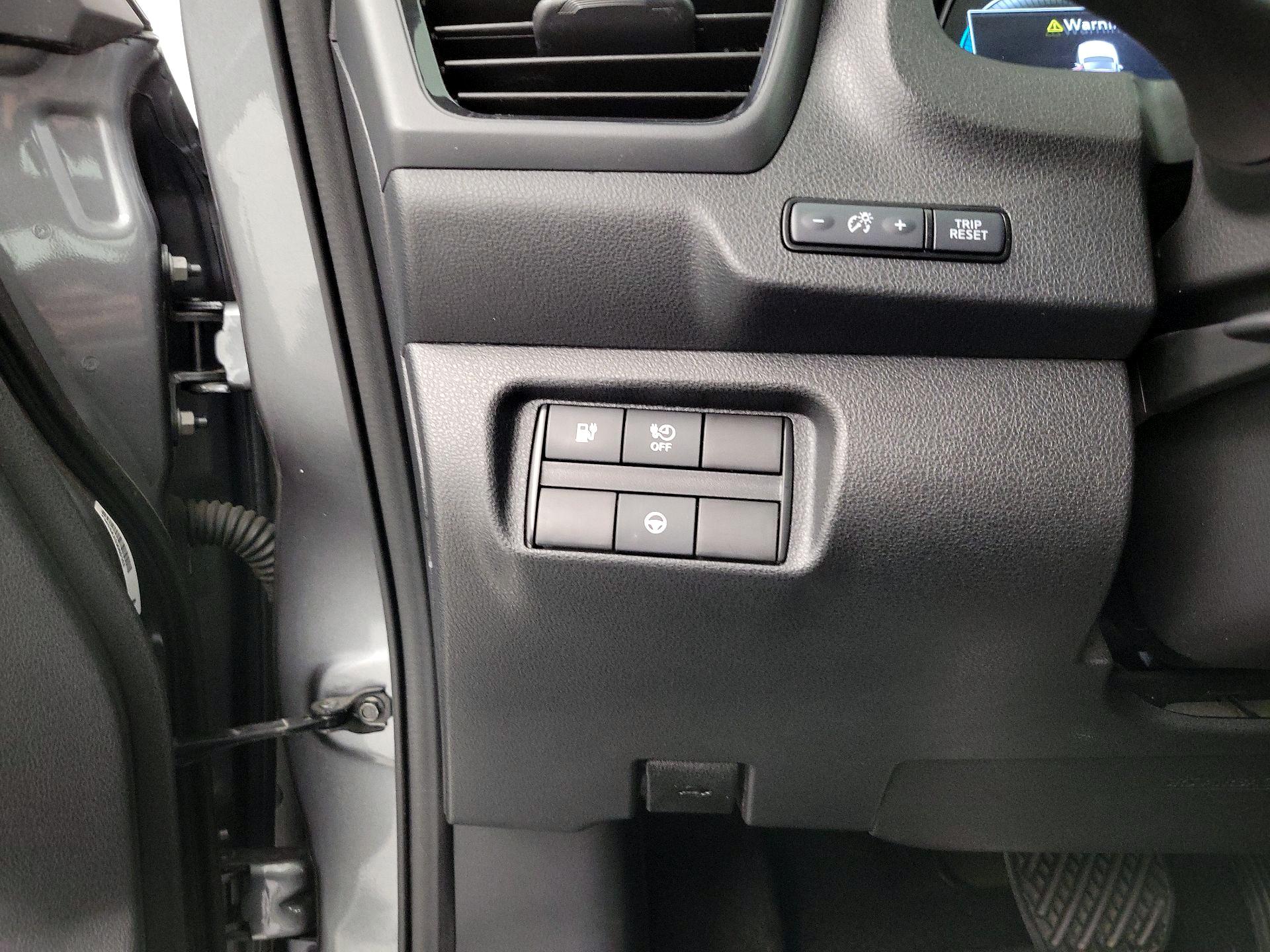 Thumbnail: 2020 Nissan Leaf - 13