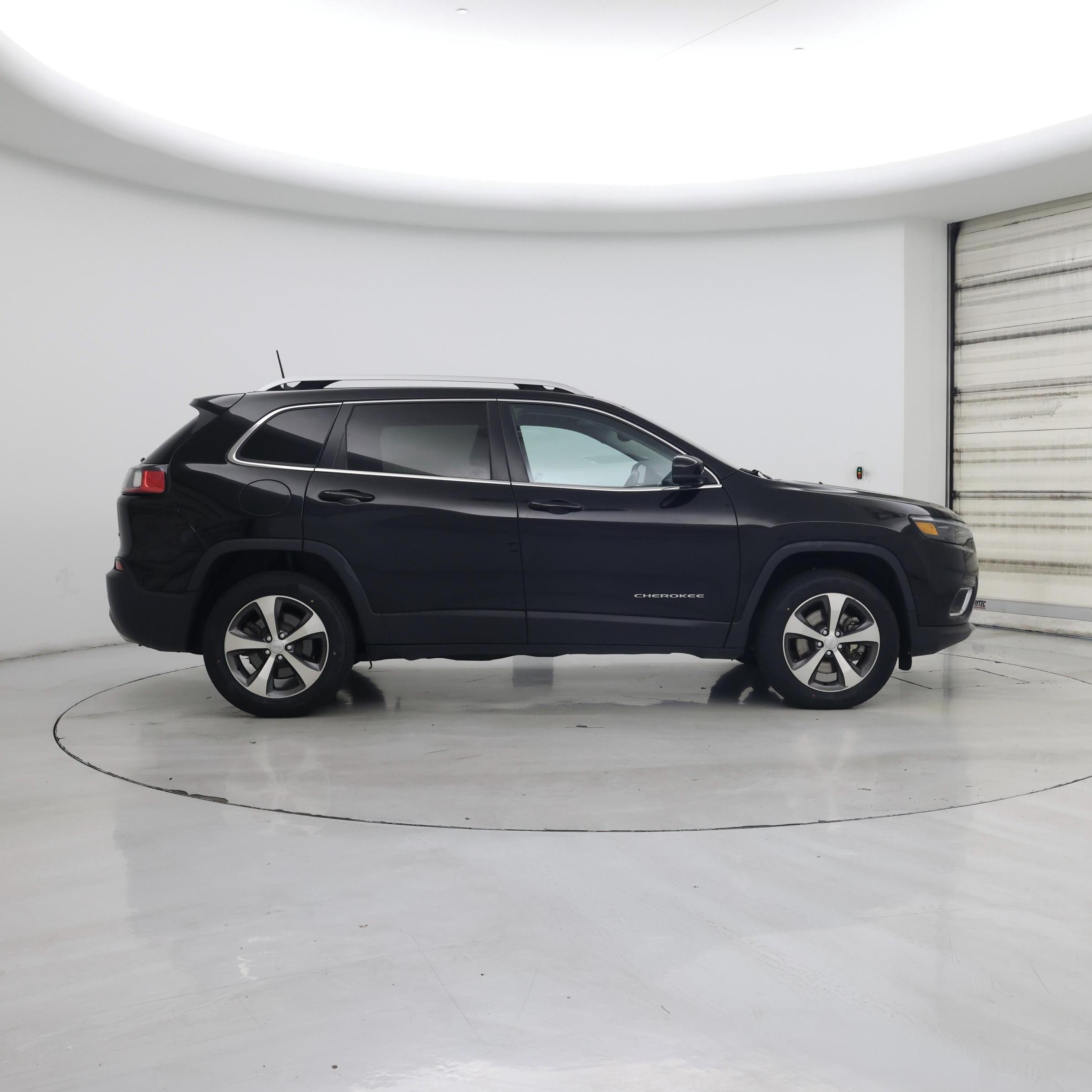 Thumbnail: 2020 Jeep Cherokee - 7