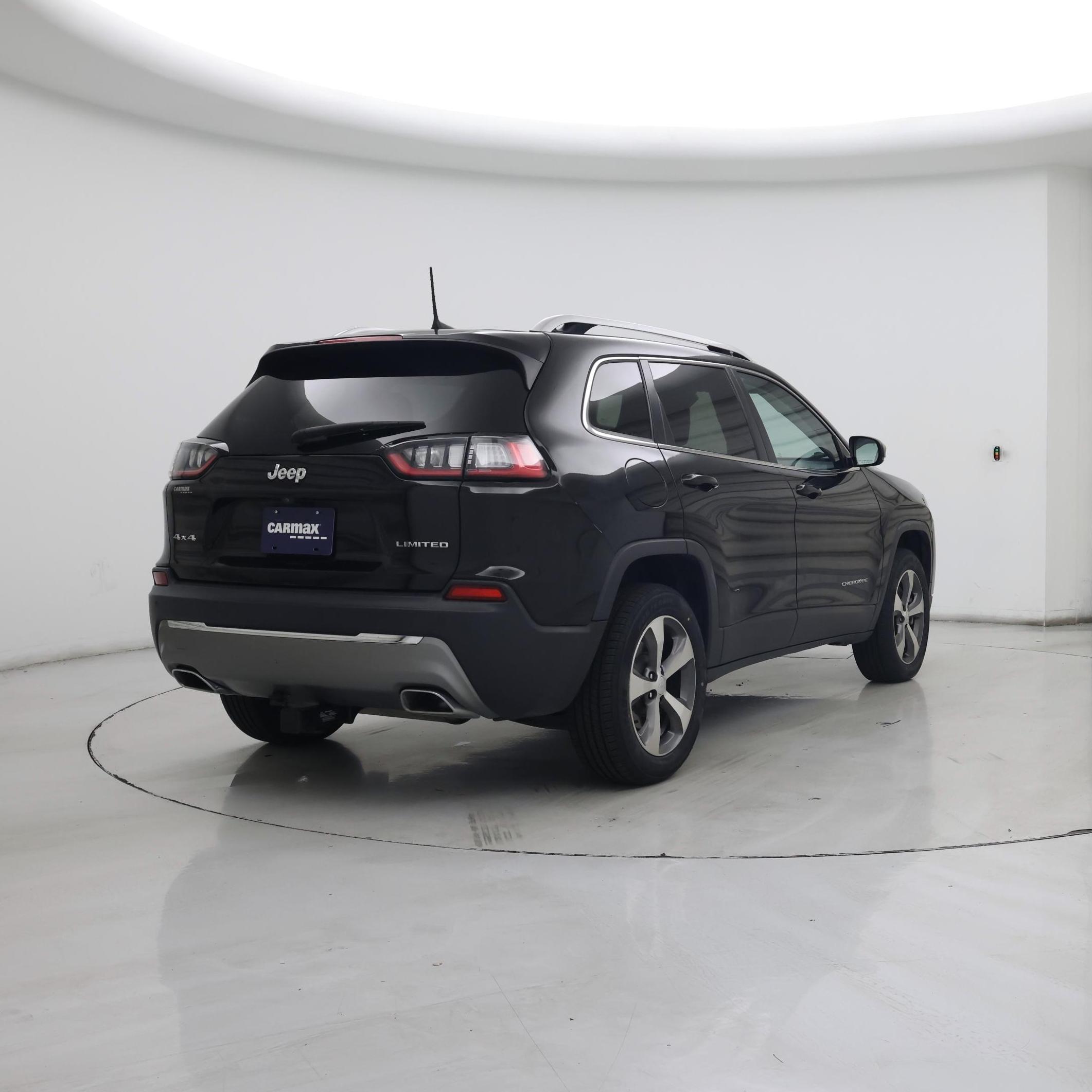 Thumbnail: 2020 Jeep Cherokee - 8