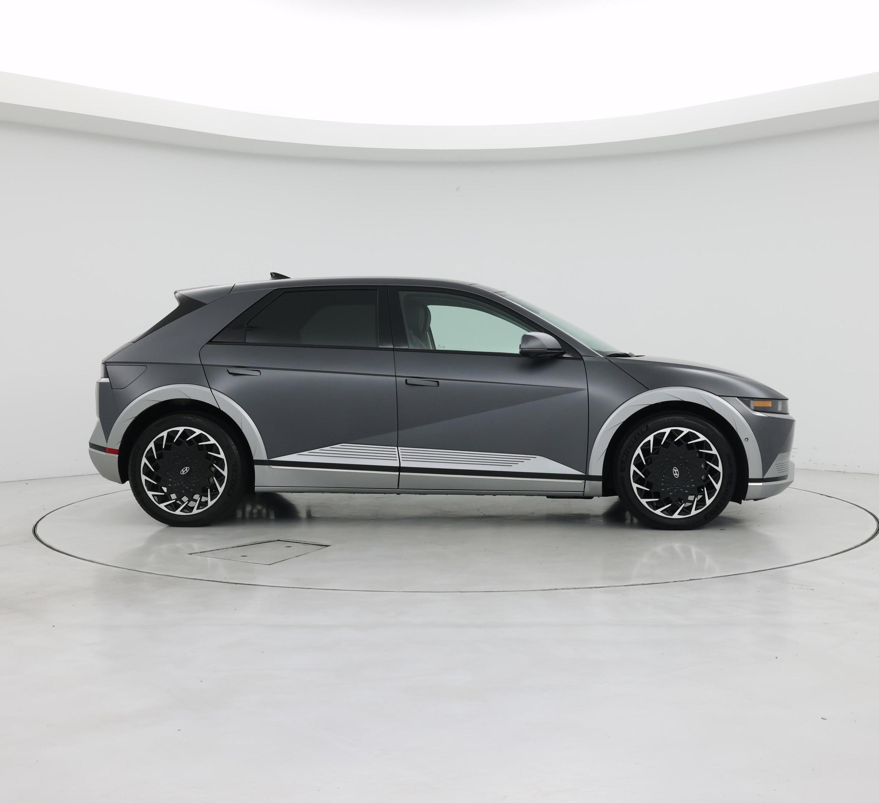 Thumbnail: 2023 Hyundai Ioniq 5 - 7