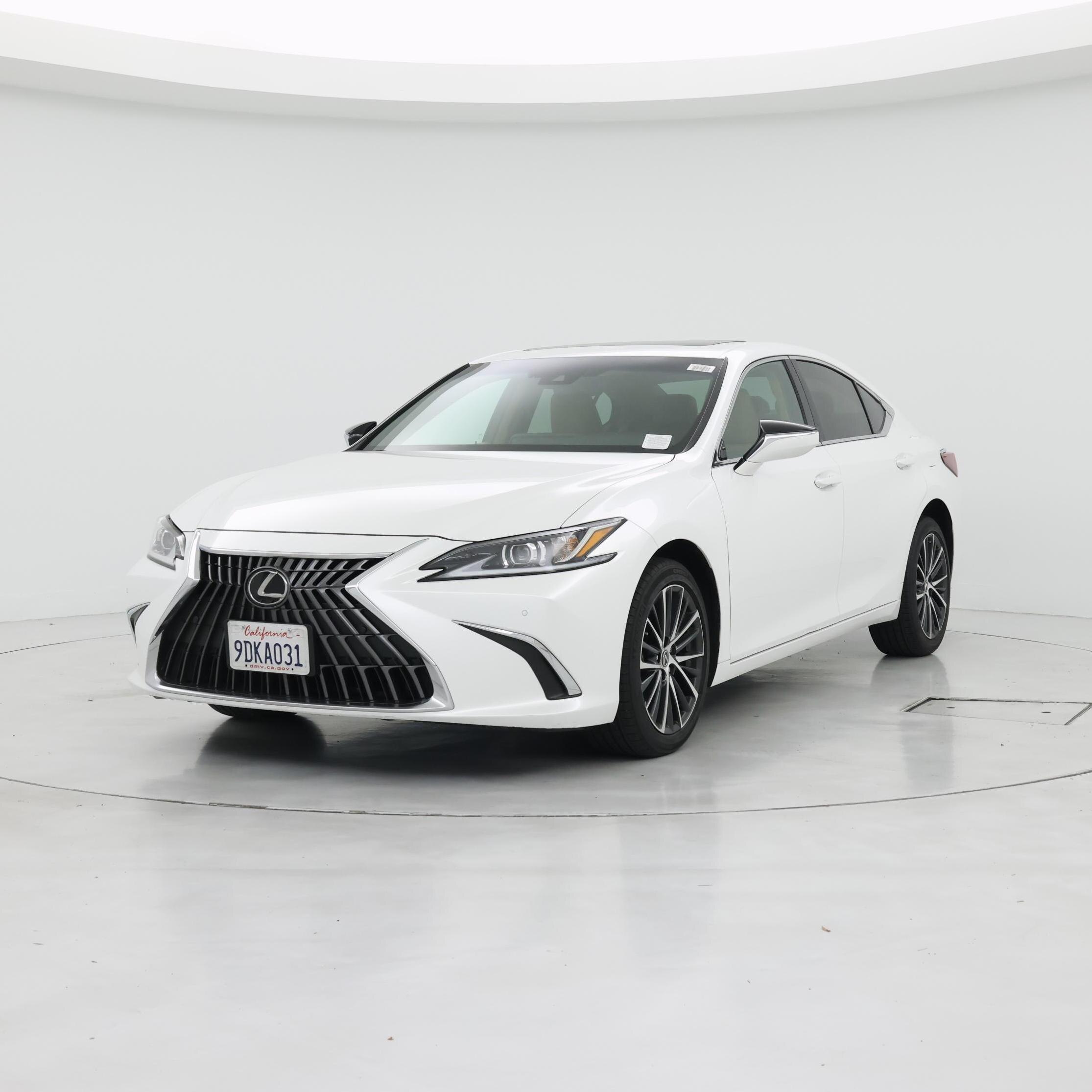 Thumbnail: 2022 Lexus ES - 4
