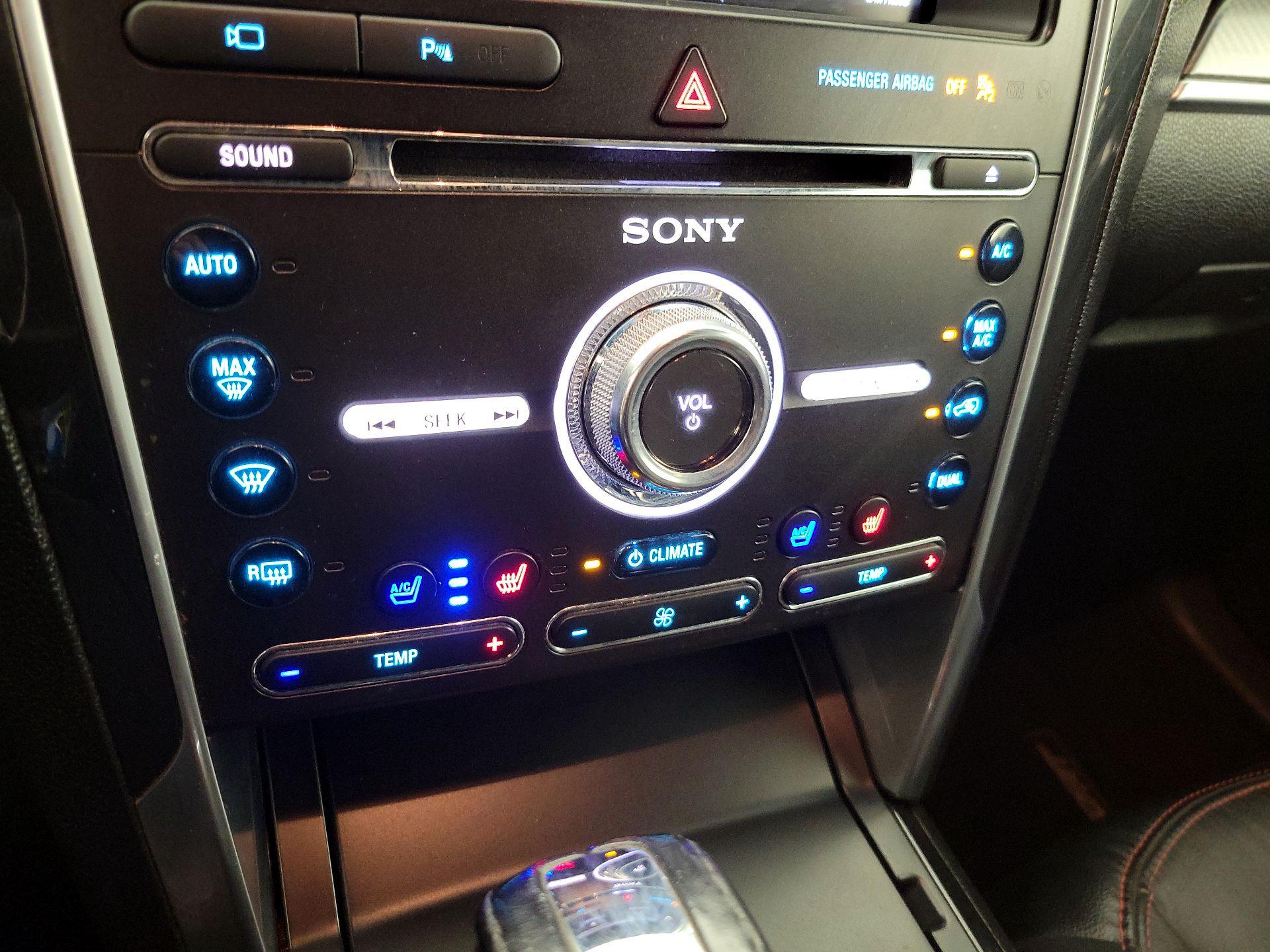 Thumbnail: 2016 Ford Explorer - 16