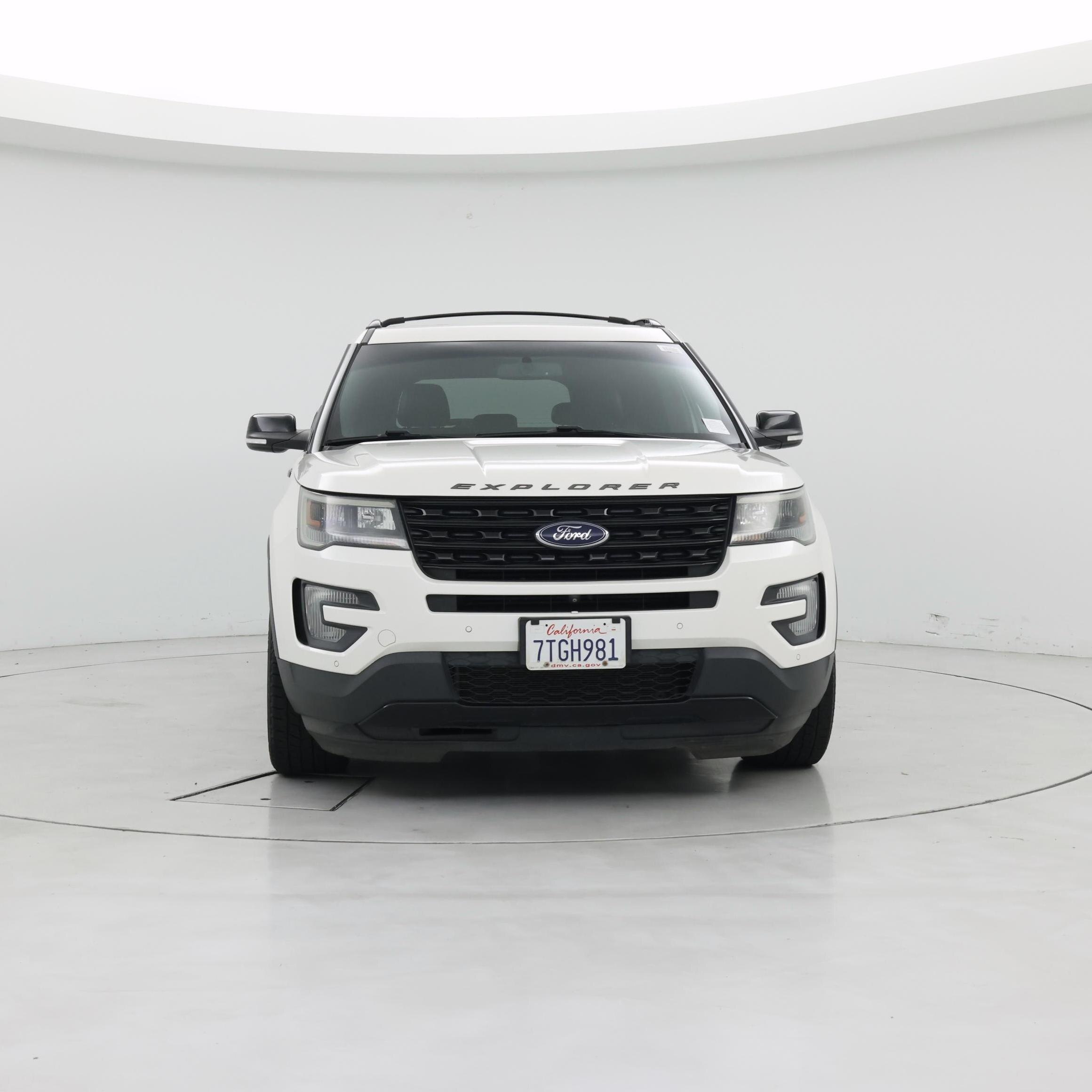 Thumbnail: 2016 Ford Explorer - 5