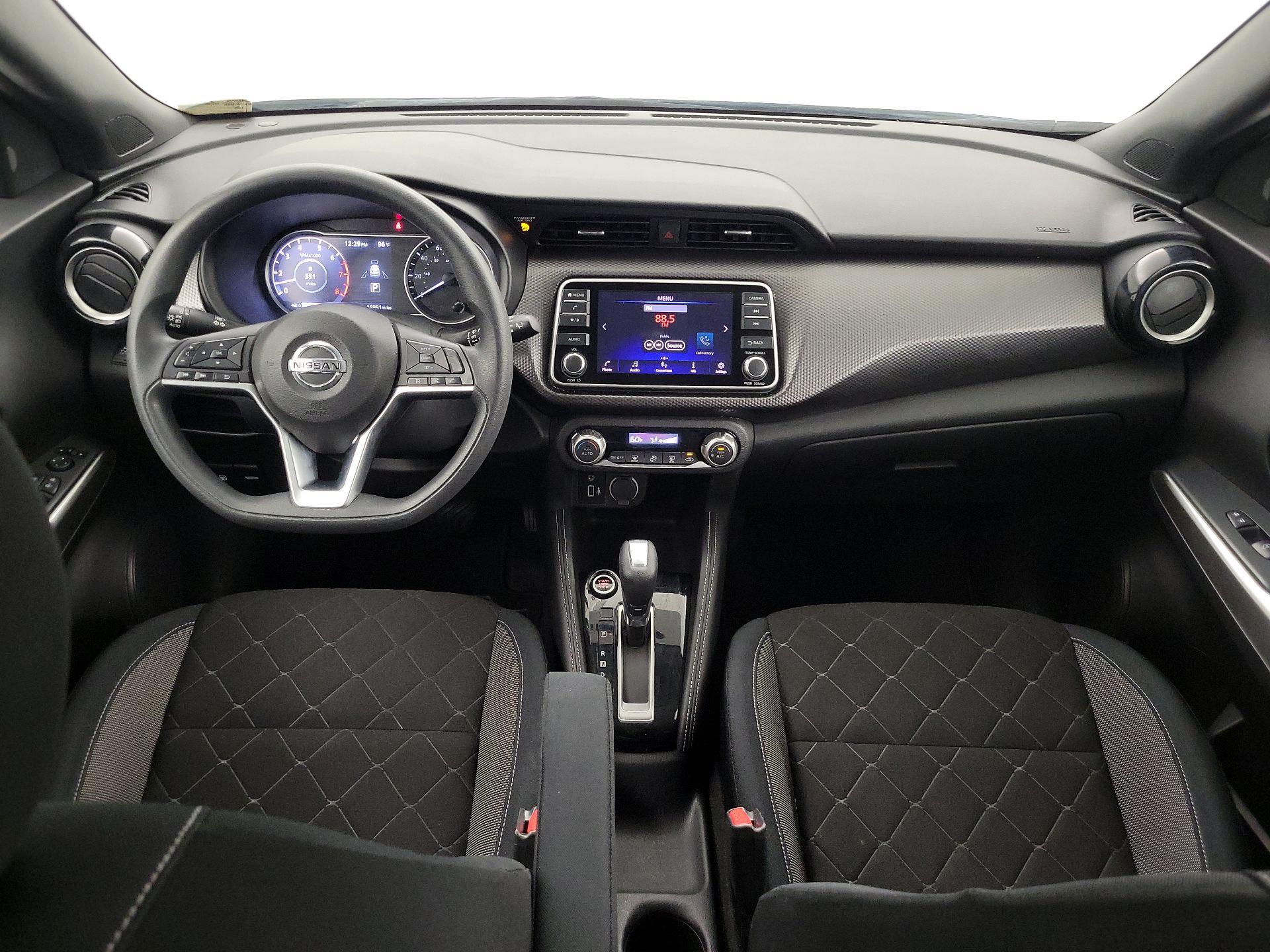 Thumbnail: 2018 Nissan Kicks - 9