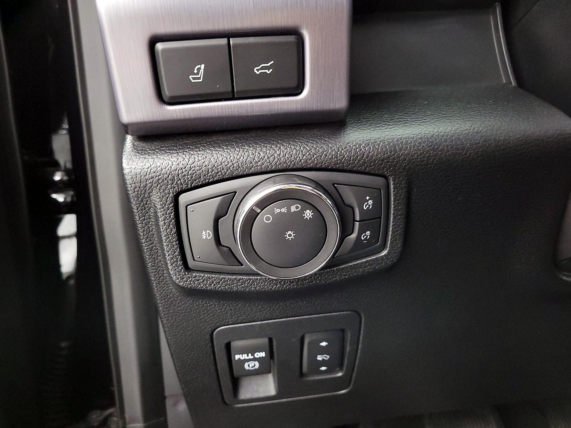 Thumbnail: 2019 Ford Expedition - 13