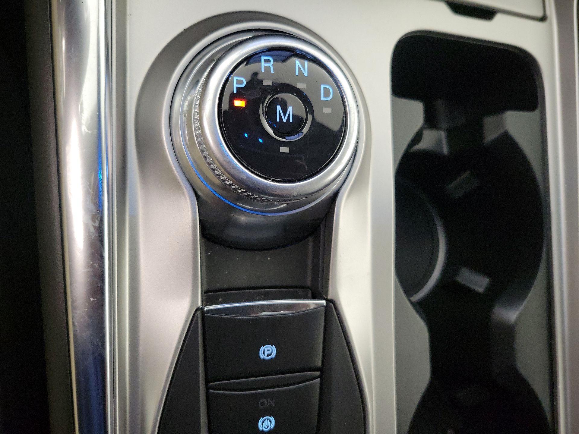 Thumbnail: 2020 Ford Explorer - 17