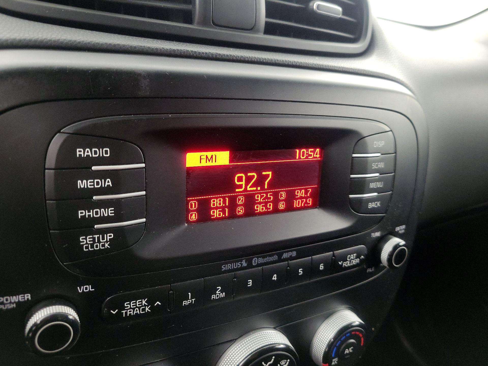 Thumbnail: 2015 Kia Soul - 14