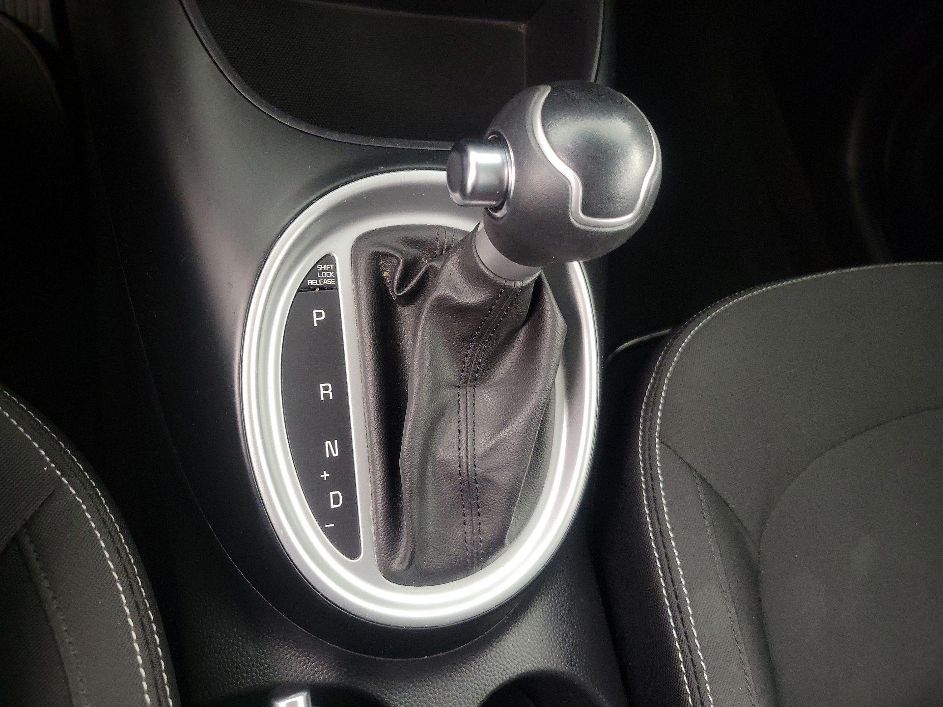 Thumbnail: 2015 Kia Soul - 16