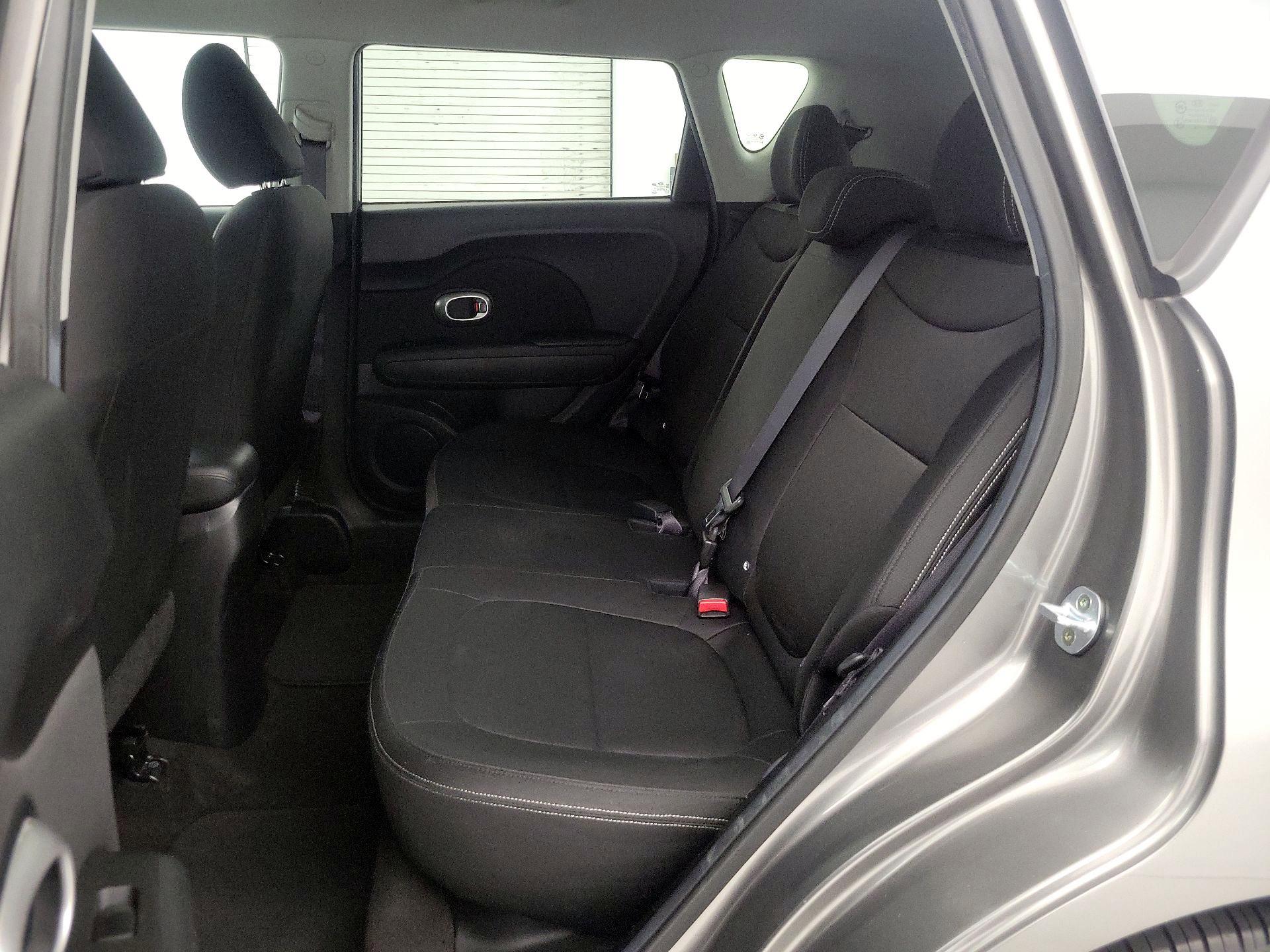 Thumbnail: 2015 Kia Soul - 18
