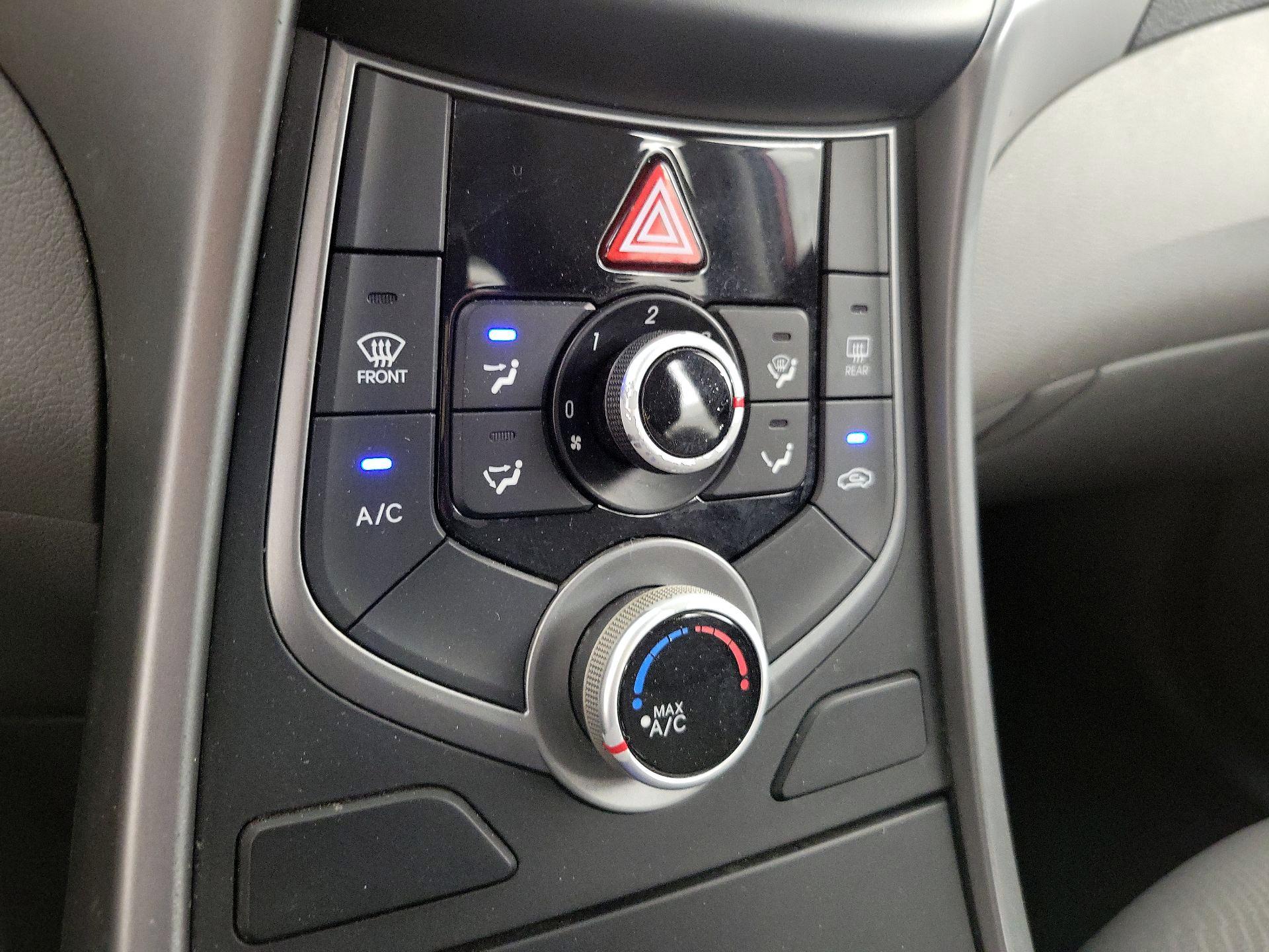 Thumbnail: 2016 Hyundai Elantra - 15