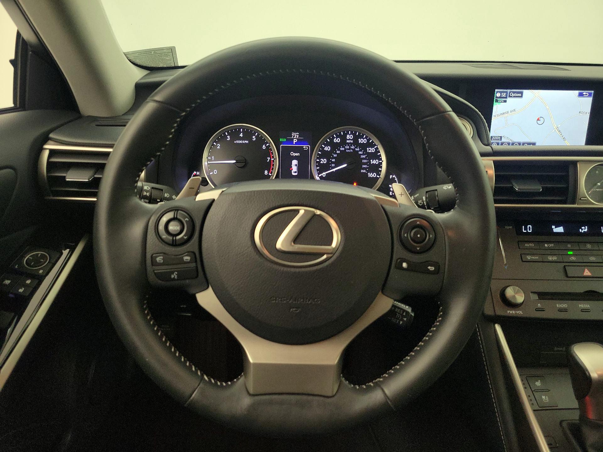 Thumbnail: 2015 Lexus IS - 10