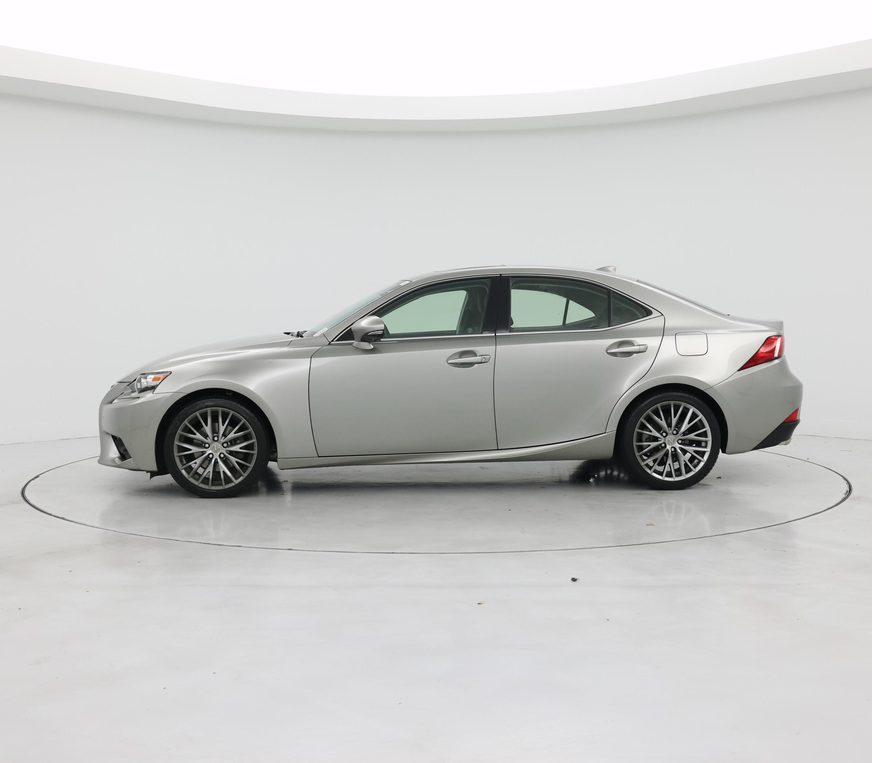 Thumbnail: 2015 Lexus IS - 3