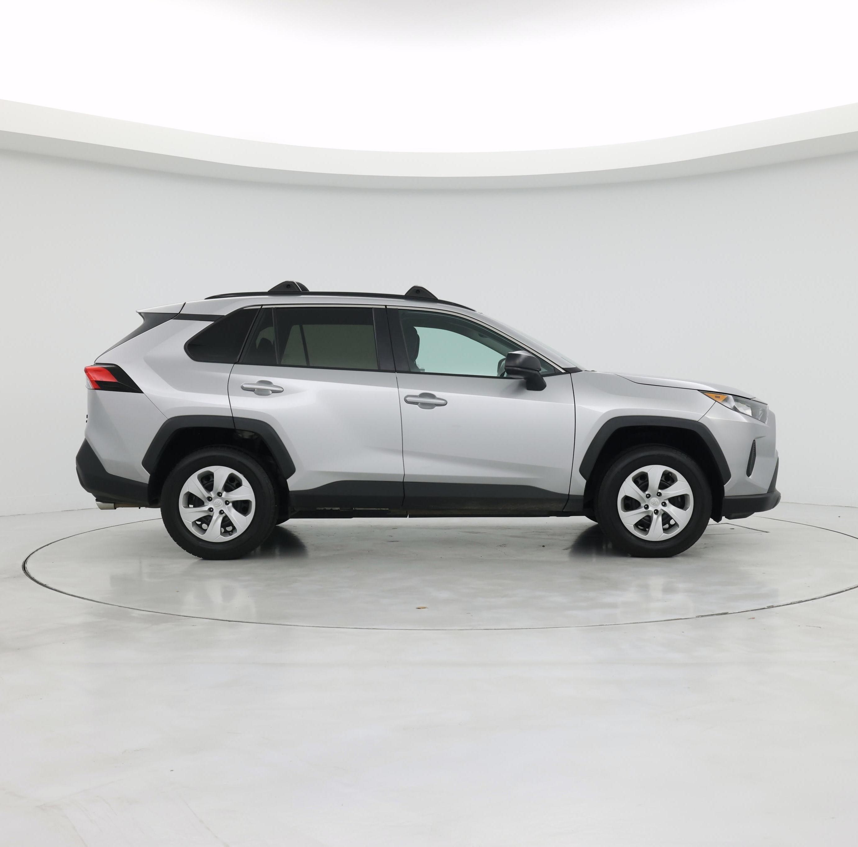 Thumbnail: 2021 Toyota RAV4 - 7