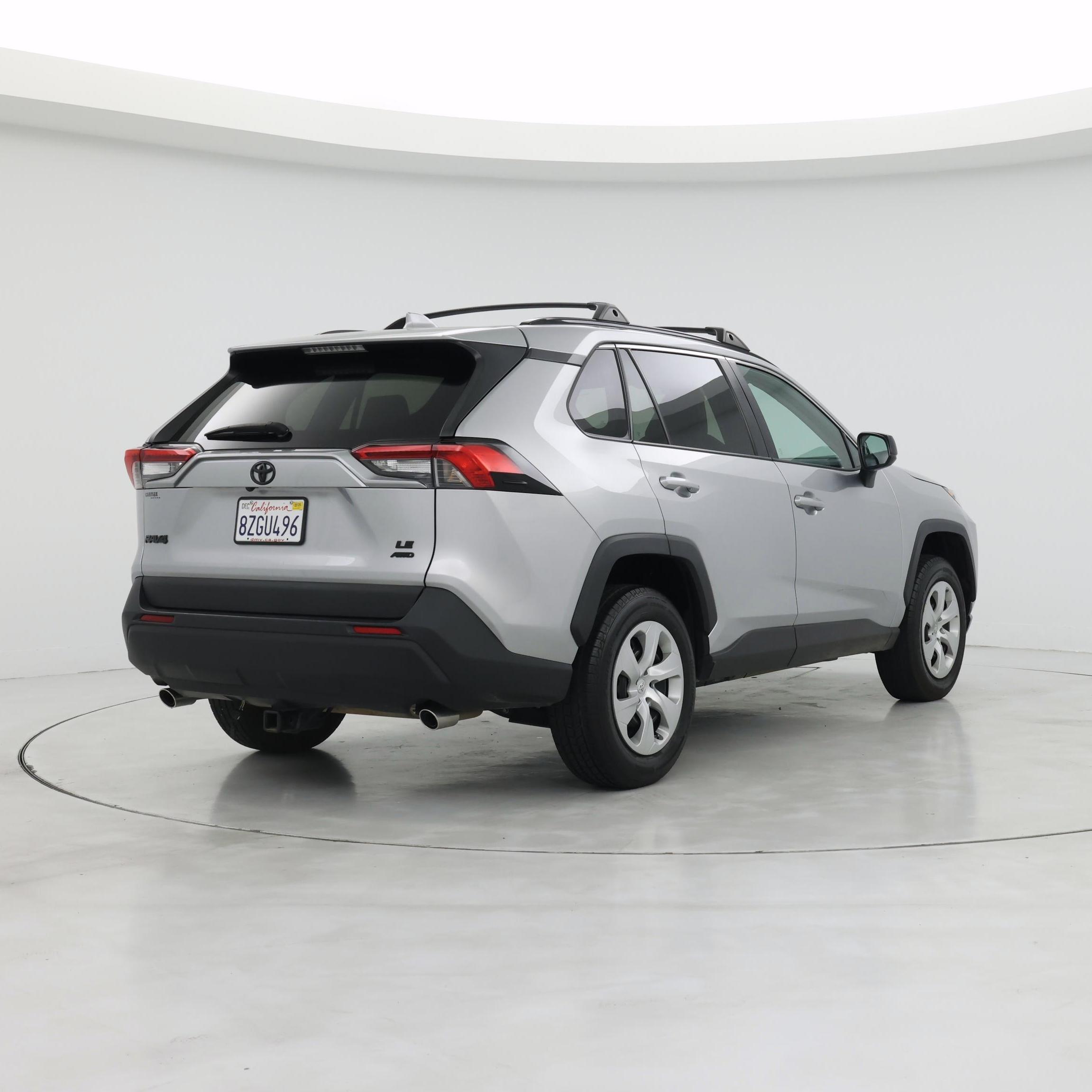 Thumbnail: 2021 Toyota RAV4 - 8