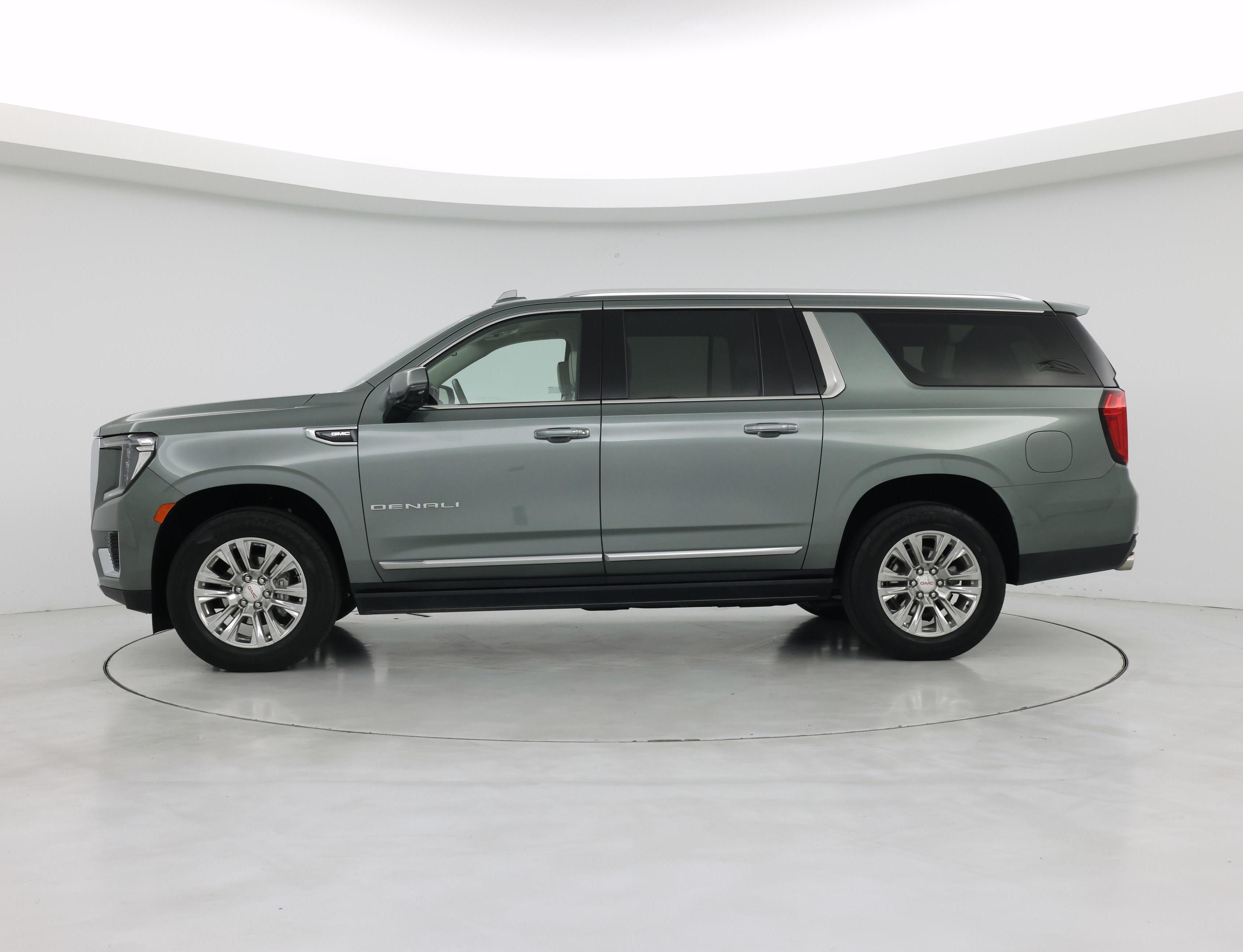 Thumbnail: 2023 GMC Yukon XL - 3