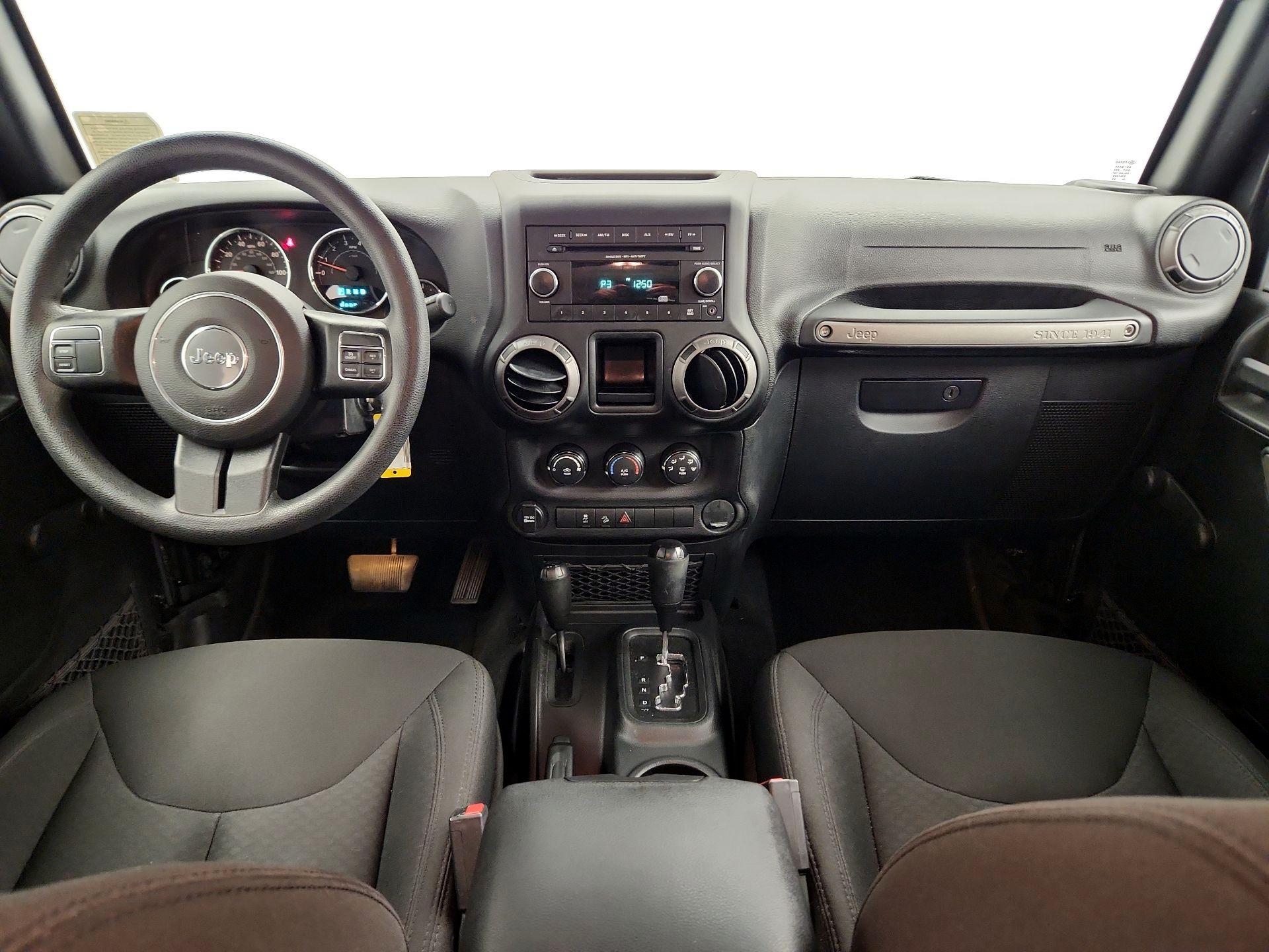 Thumbnail: 2016 Jeep Wrangler - 9