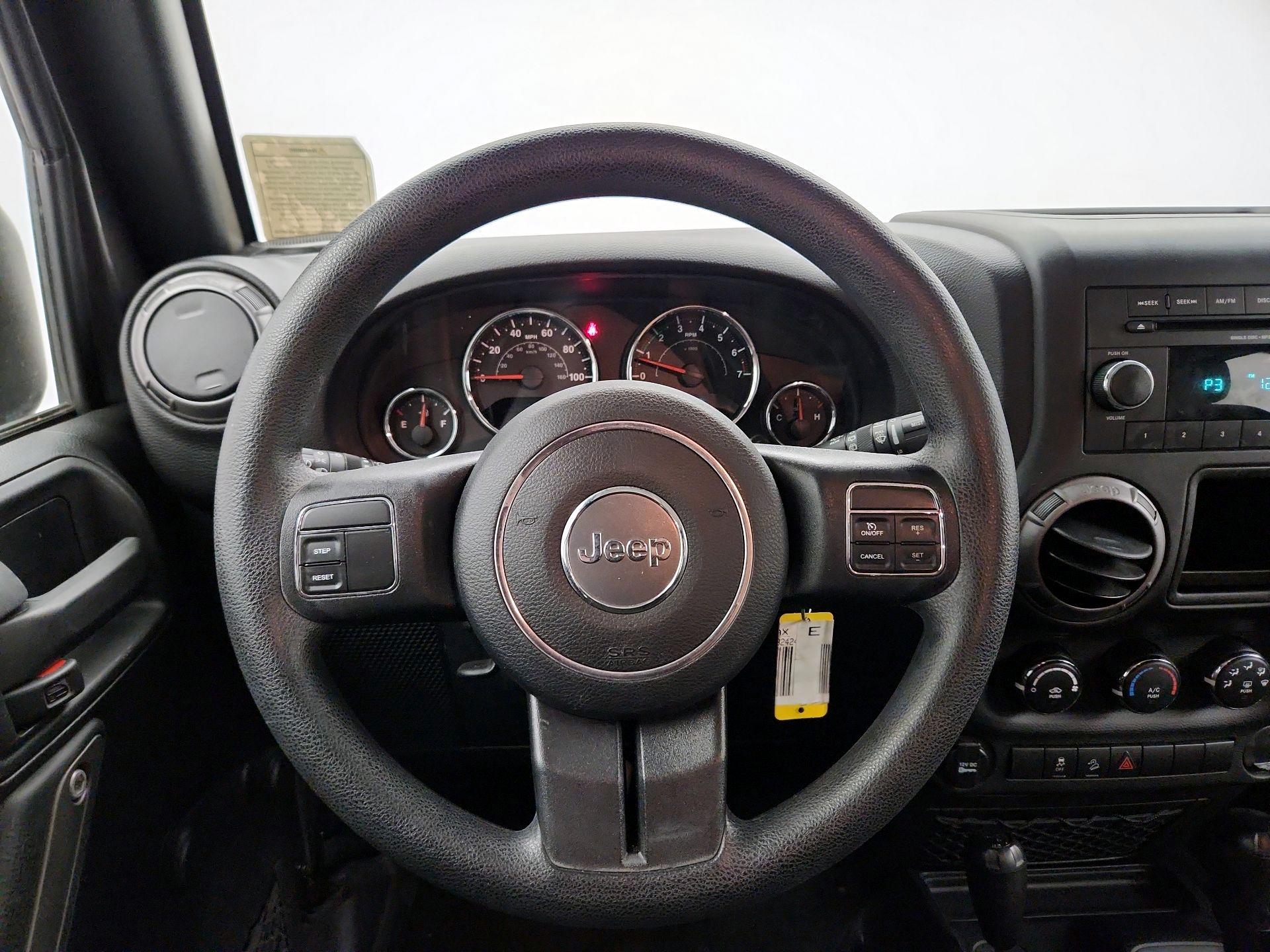 Thumbnail: 2016 Jeep Wrangler - 10