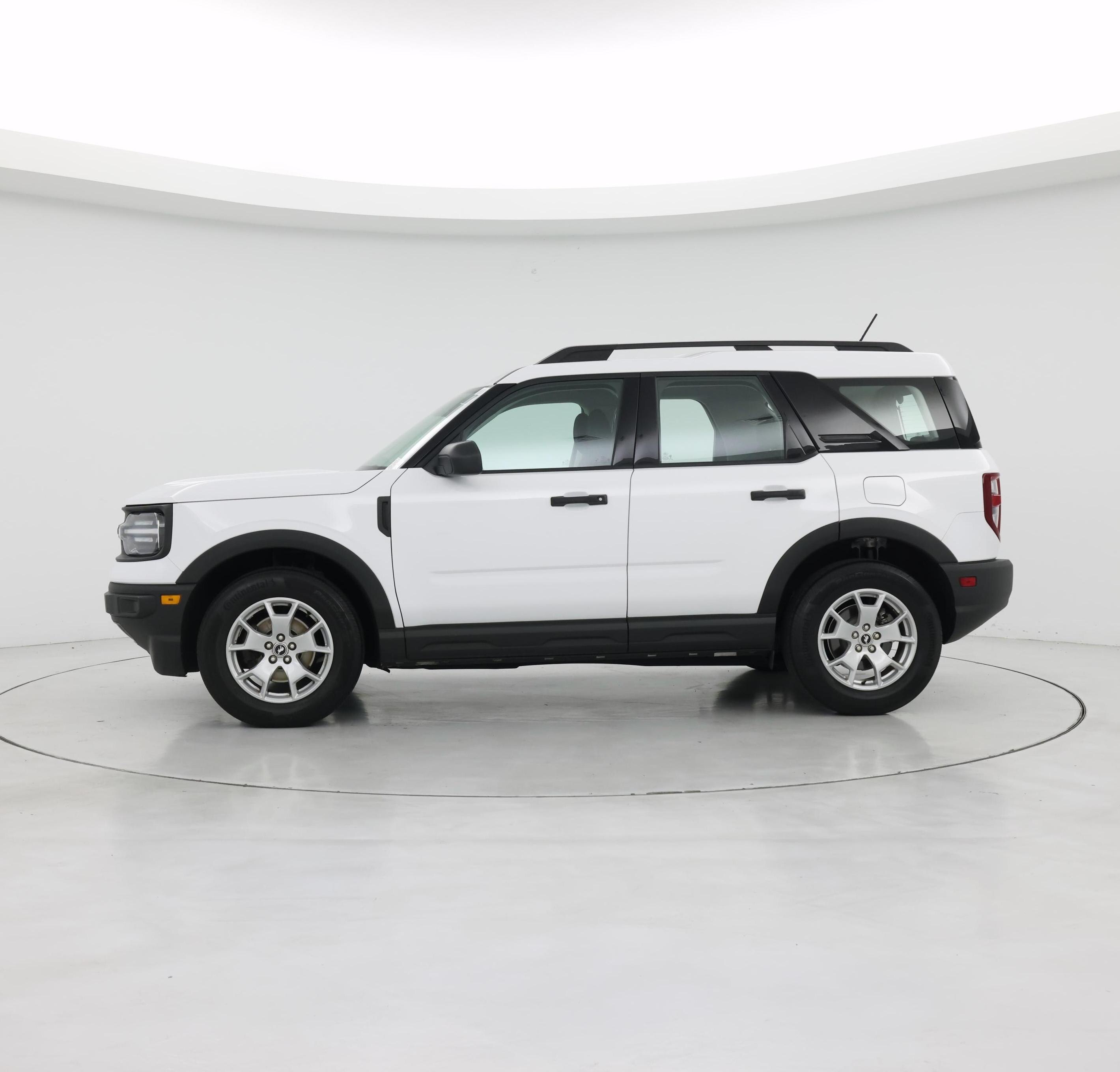 Thumbnail: 2022 Ford Bronco Sport - 3