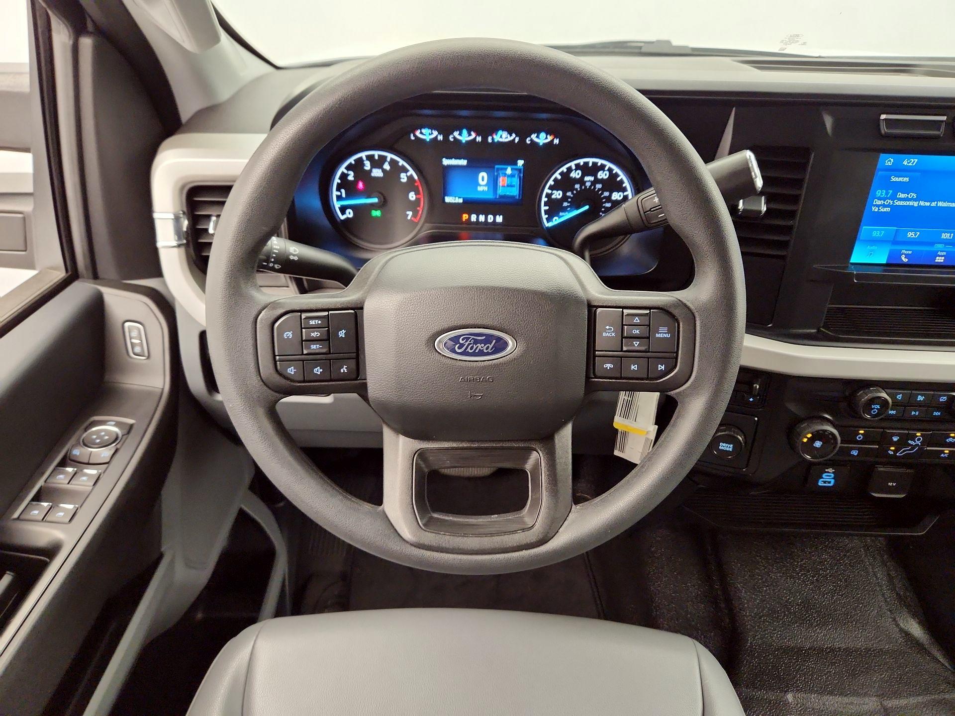 Thumbnail: 2023 Ford F-250 - 10