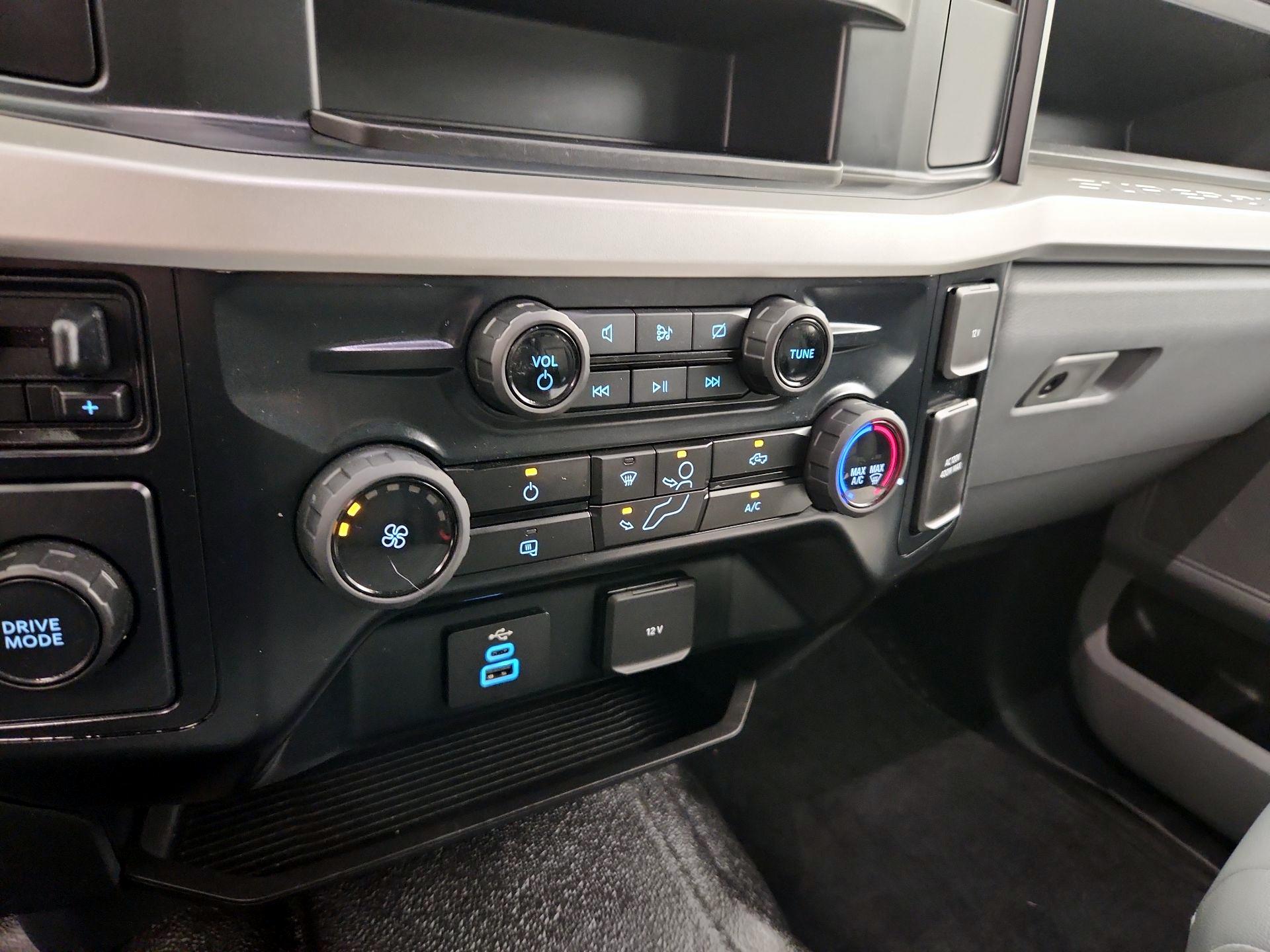 Thumbnail: 2023 Ford F-250 - 16